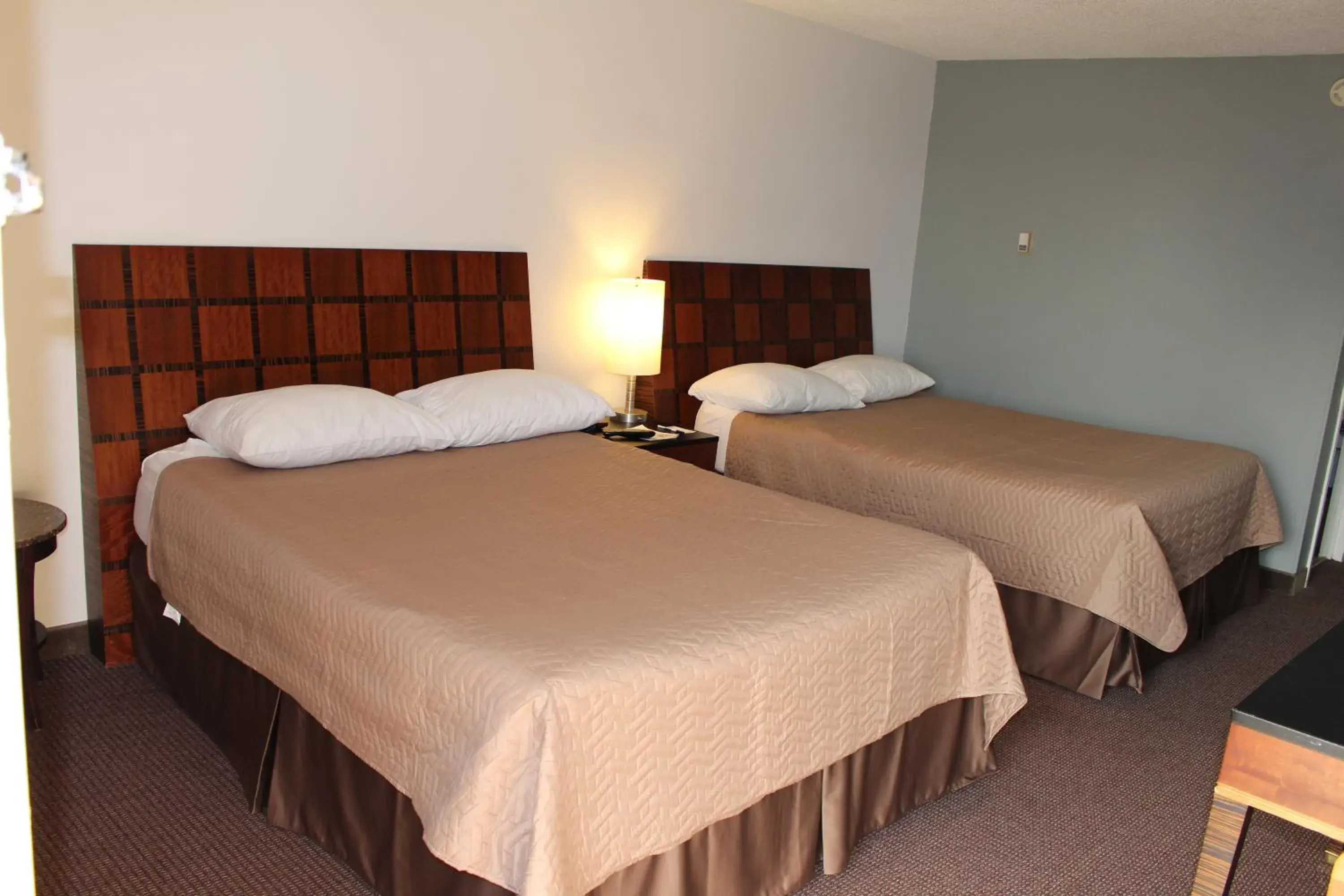 Bedroom, Bed in Travelodge by Wyndham Swift Current Bedroom, Bed in Travelodge by Wyndham Swift Current
