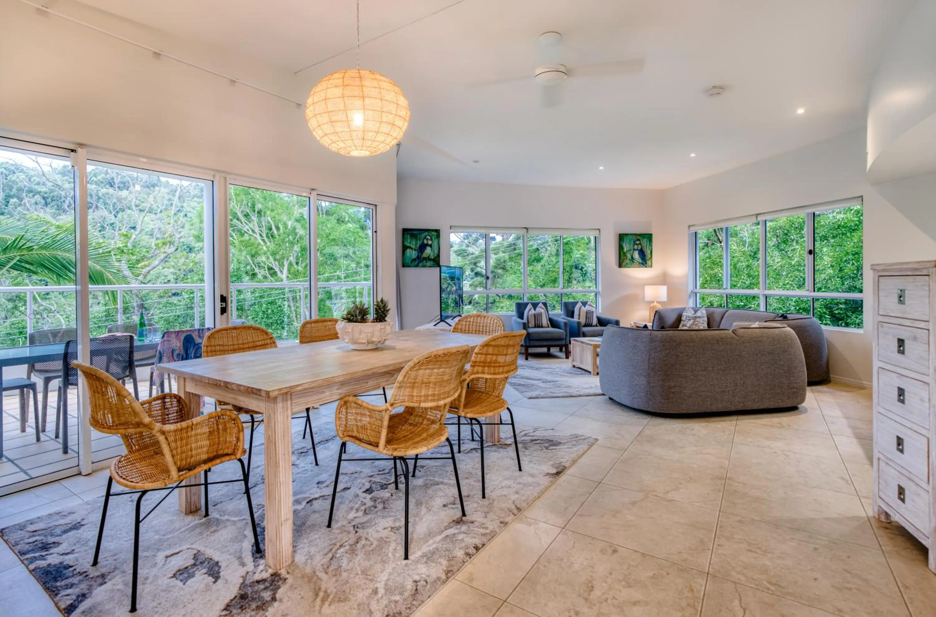 Dining area in The Lookout Resort Noosa