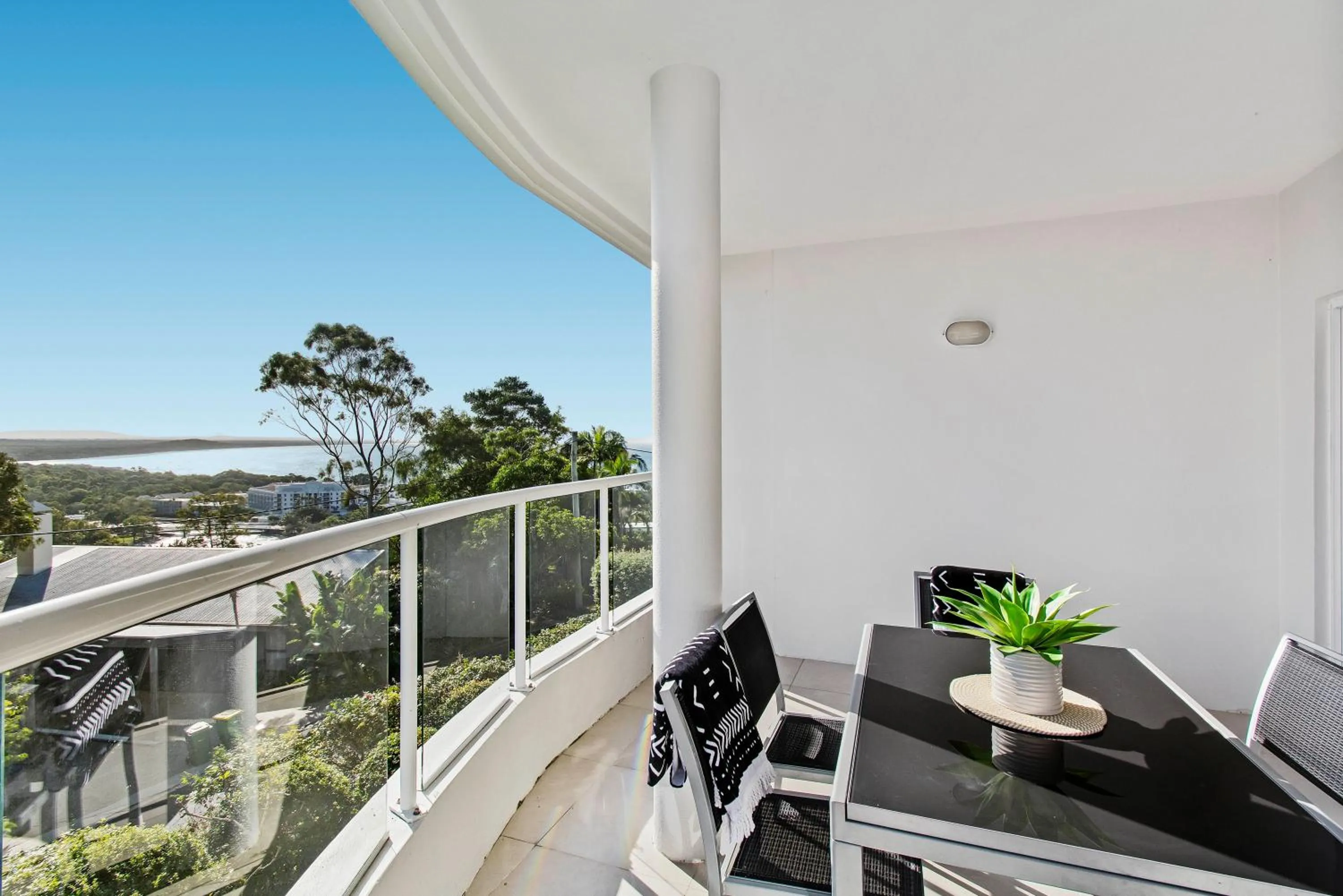 Balcony/Terrace in The Lookout Resort Noosa