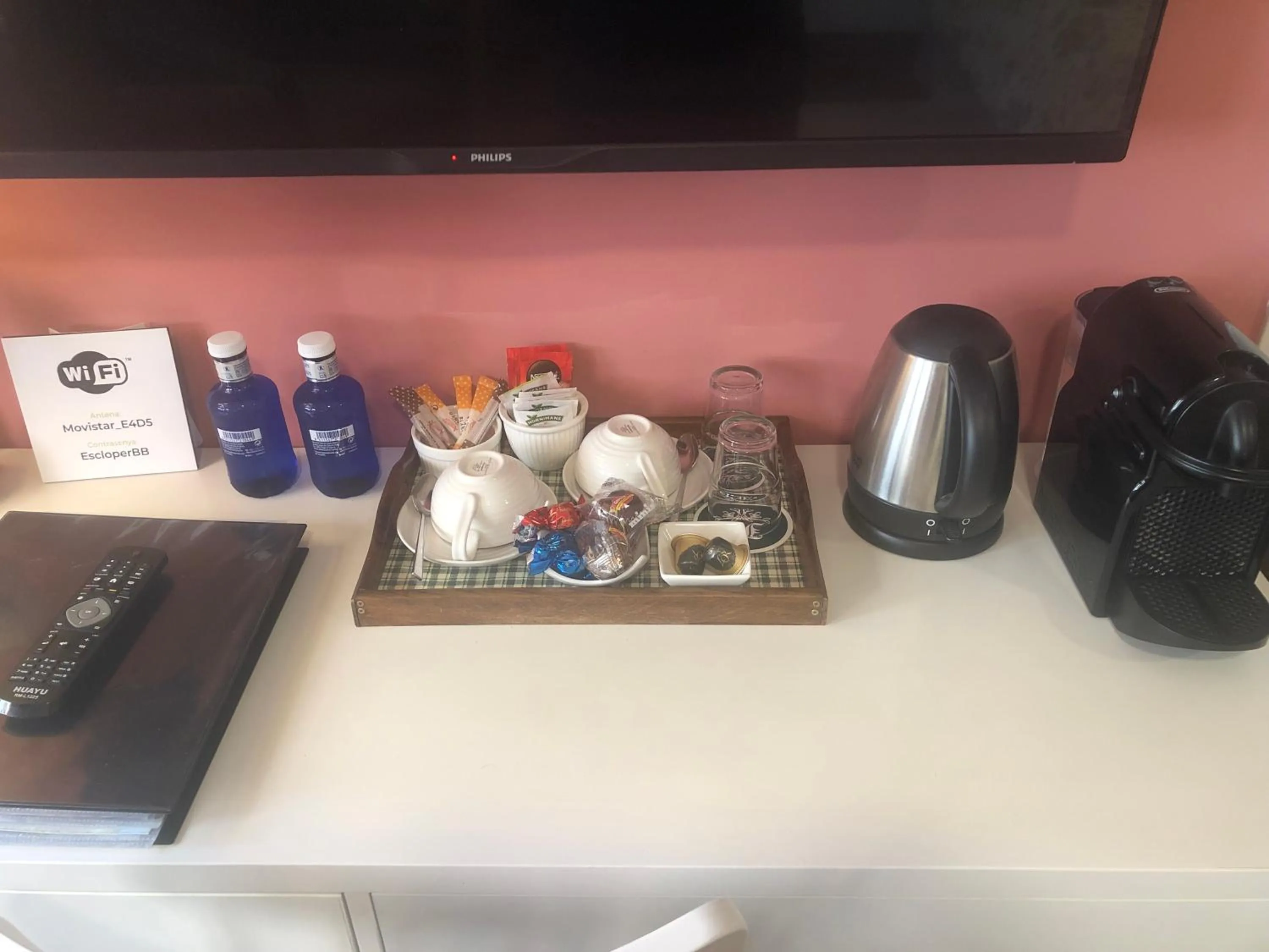 Decorative detail in Escloper B&B