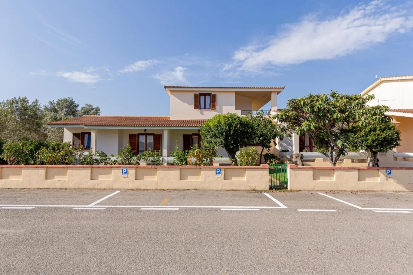 Property building in Centro Residenziale Le Canne