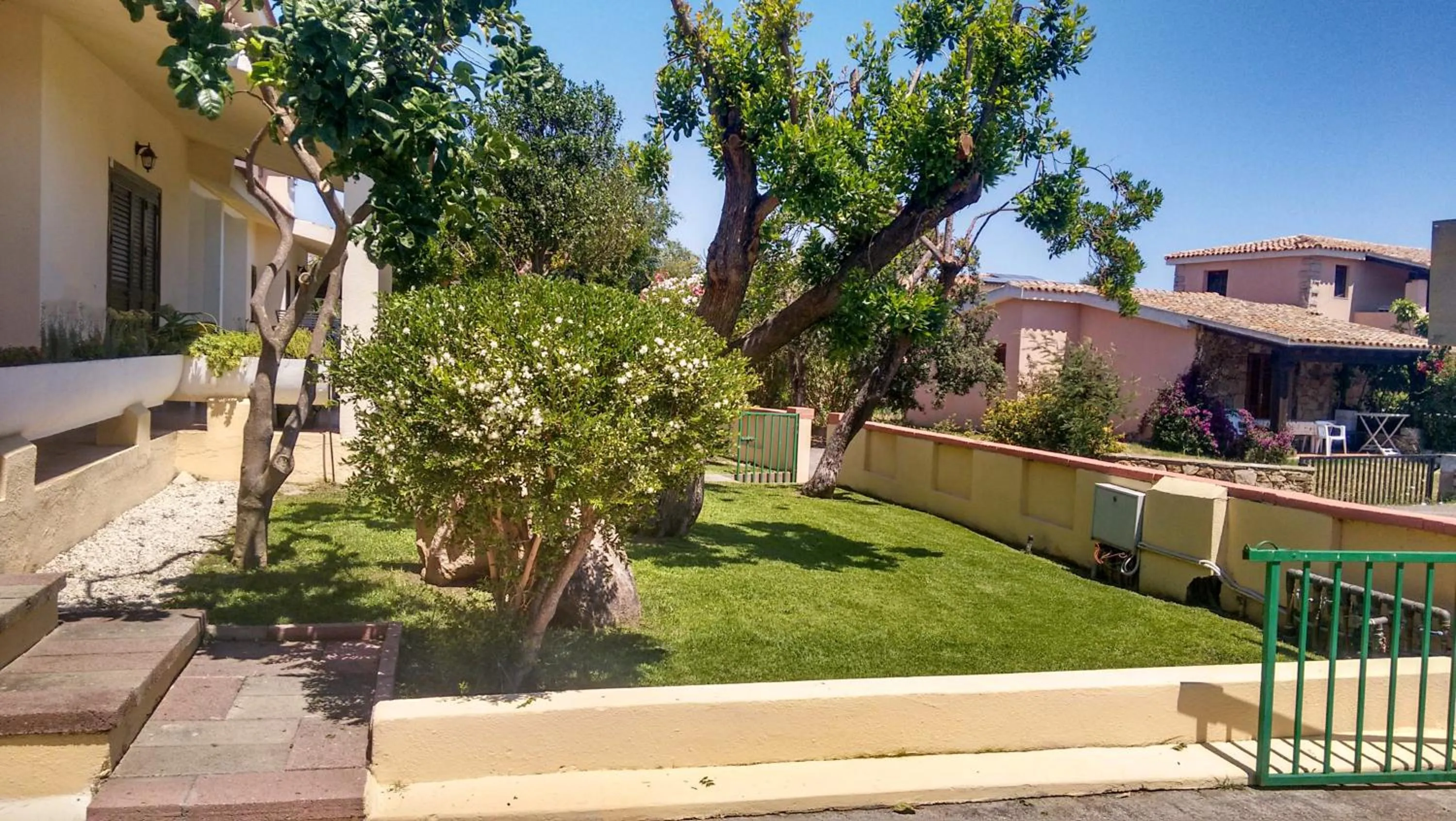 Property building in Centro Residenziale Le Canne