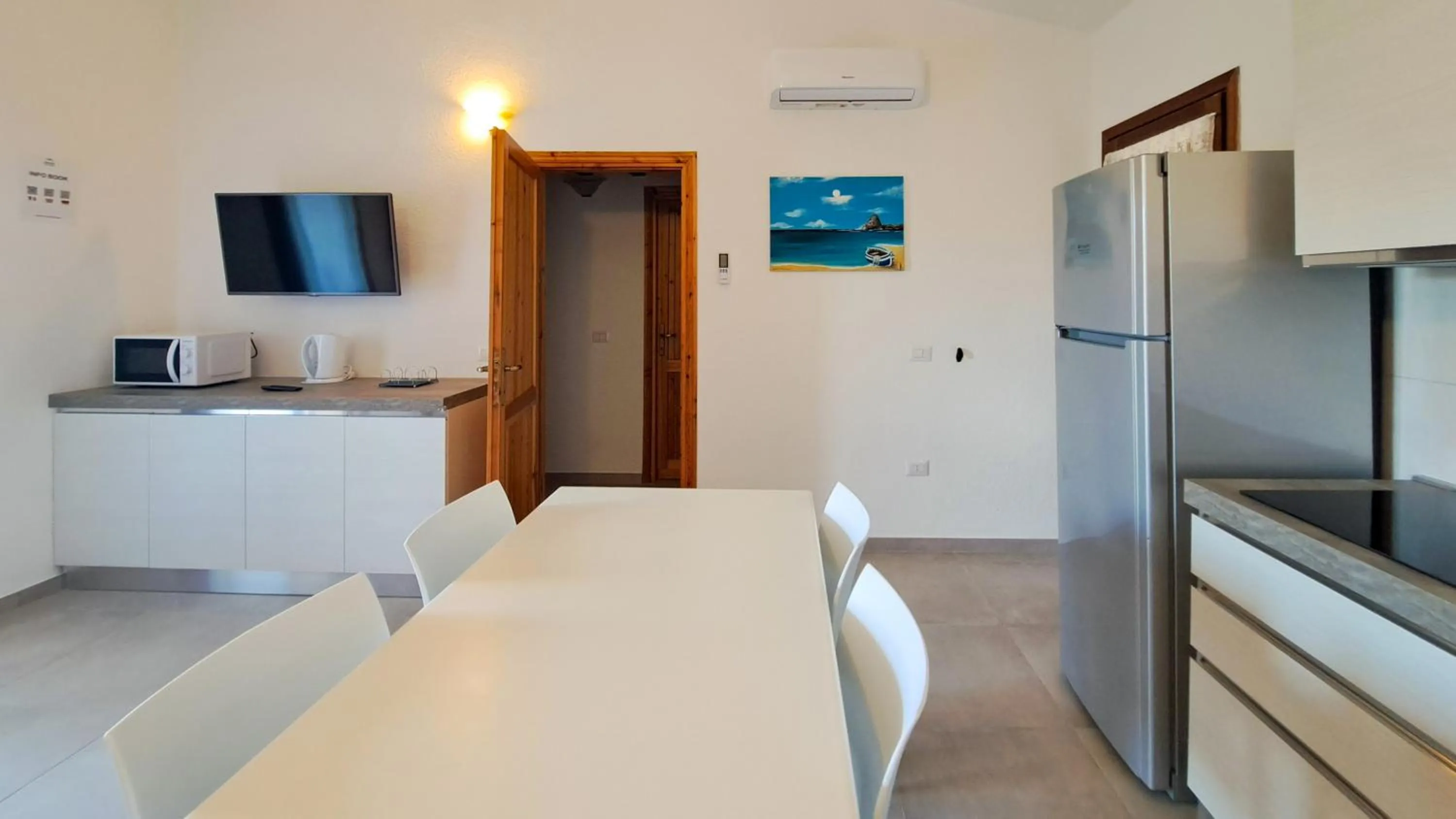 TV and multimedia in Centro Residenziale Le Canne