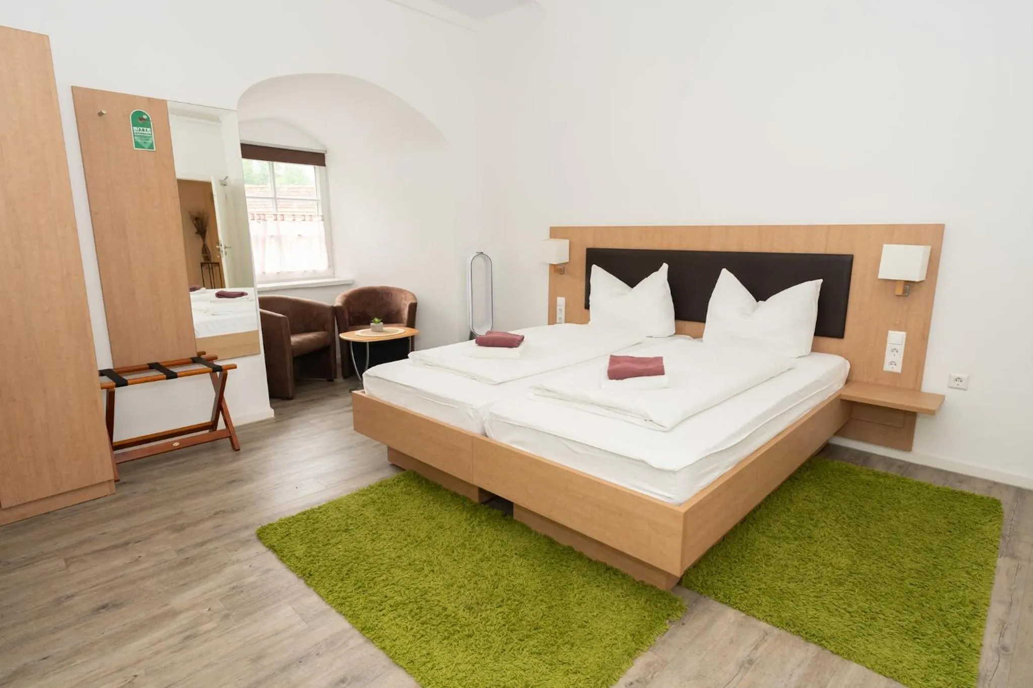 Bed in Hotel Garni BURG WALDENSTEIN