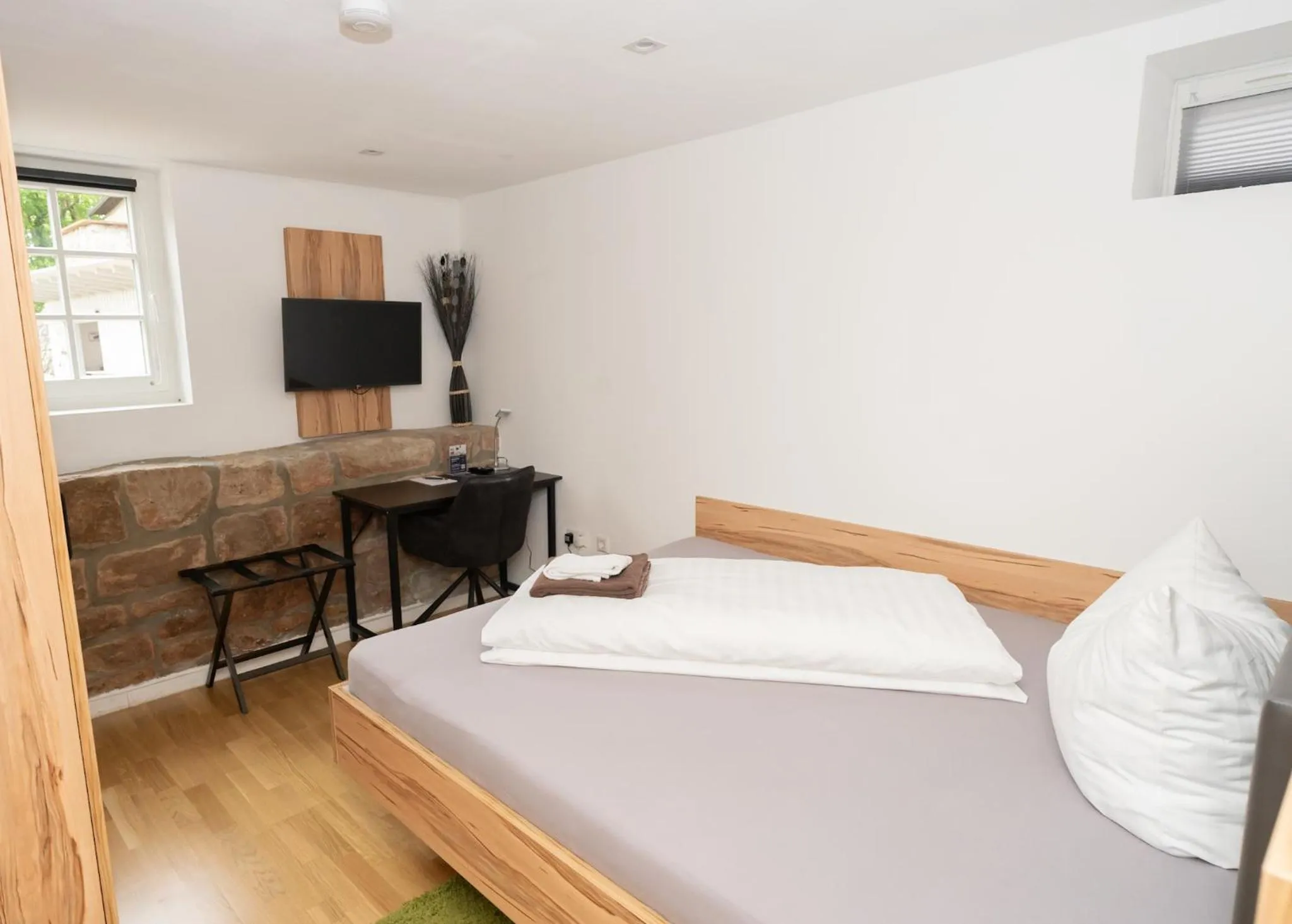 Bed in Hotel Garni BURG WALDENSTEIN