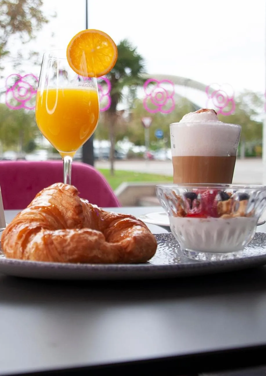 Continental breakfast in Sercotel Valencia Alameda 41