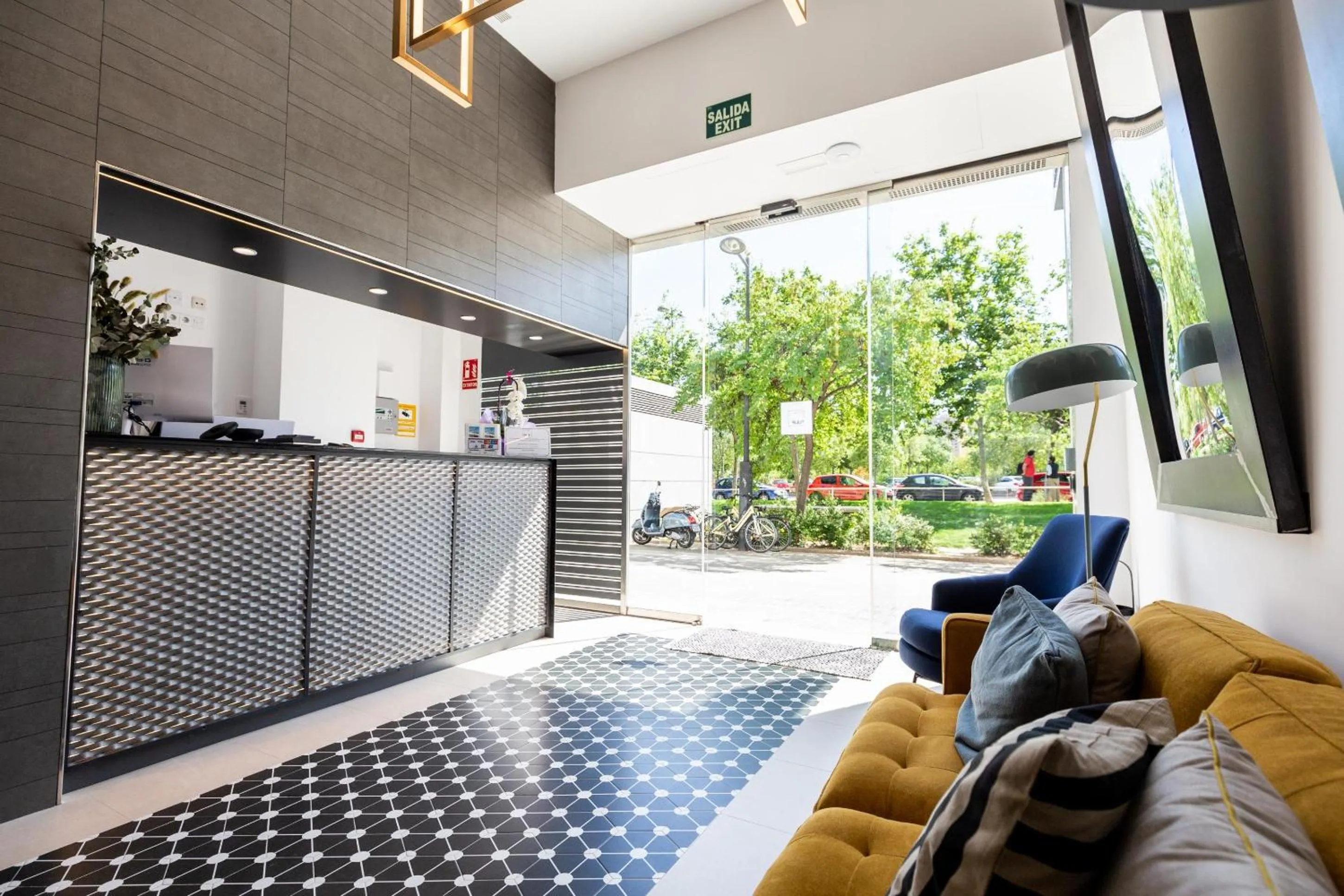 Lobby or reception in Sercotel Valencia Alameda 41