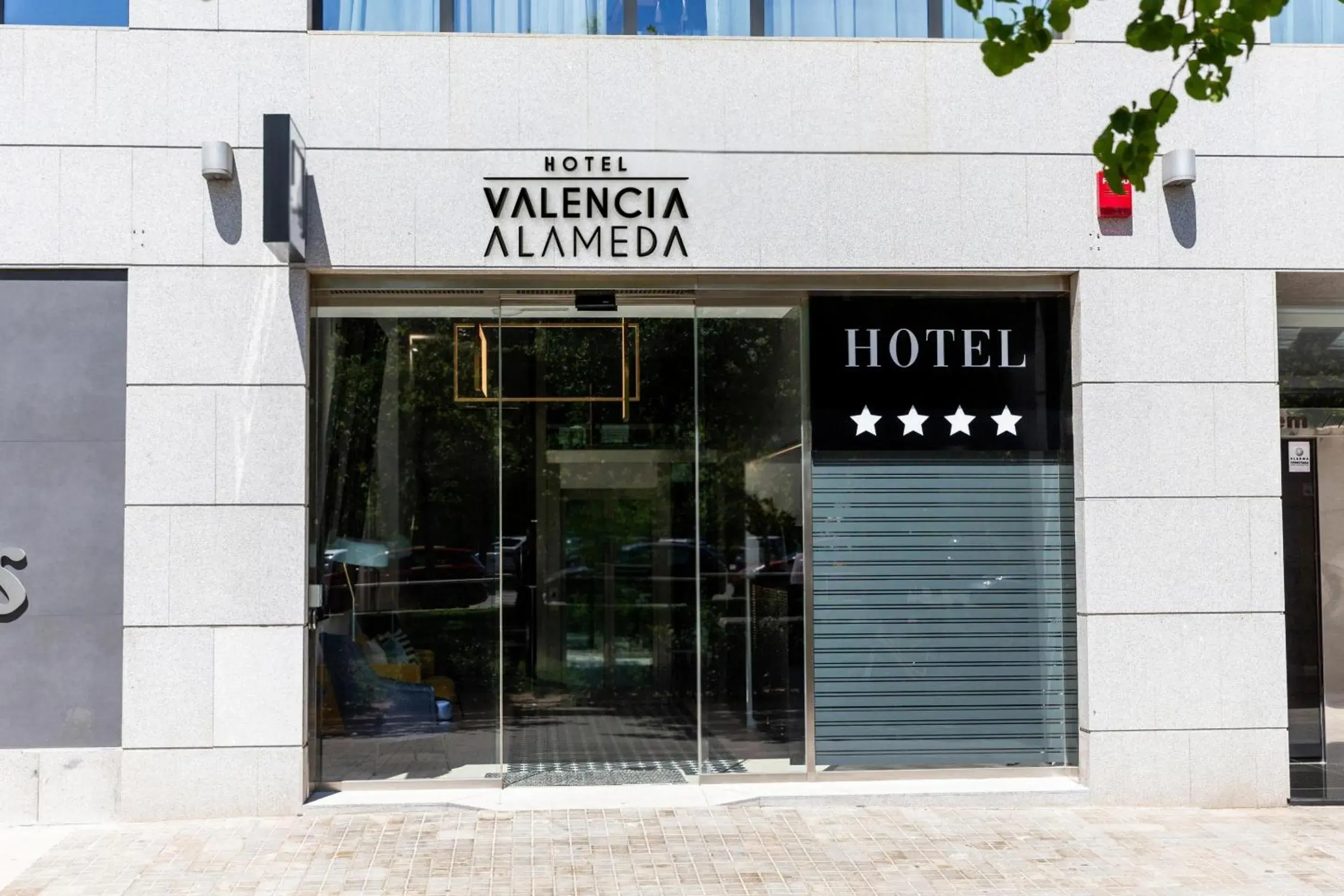 Facade/entrance in Sercotel Valencia Alameda 41 Facade/entrance in Sercotel Valencia Alameda 41