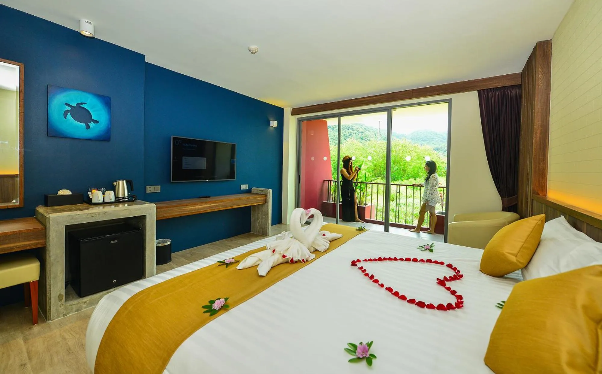 Balcony/Terrace, Bed in Le Resort and Villas