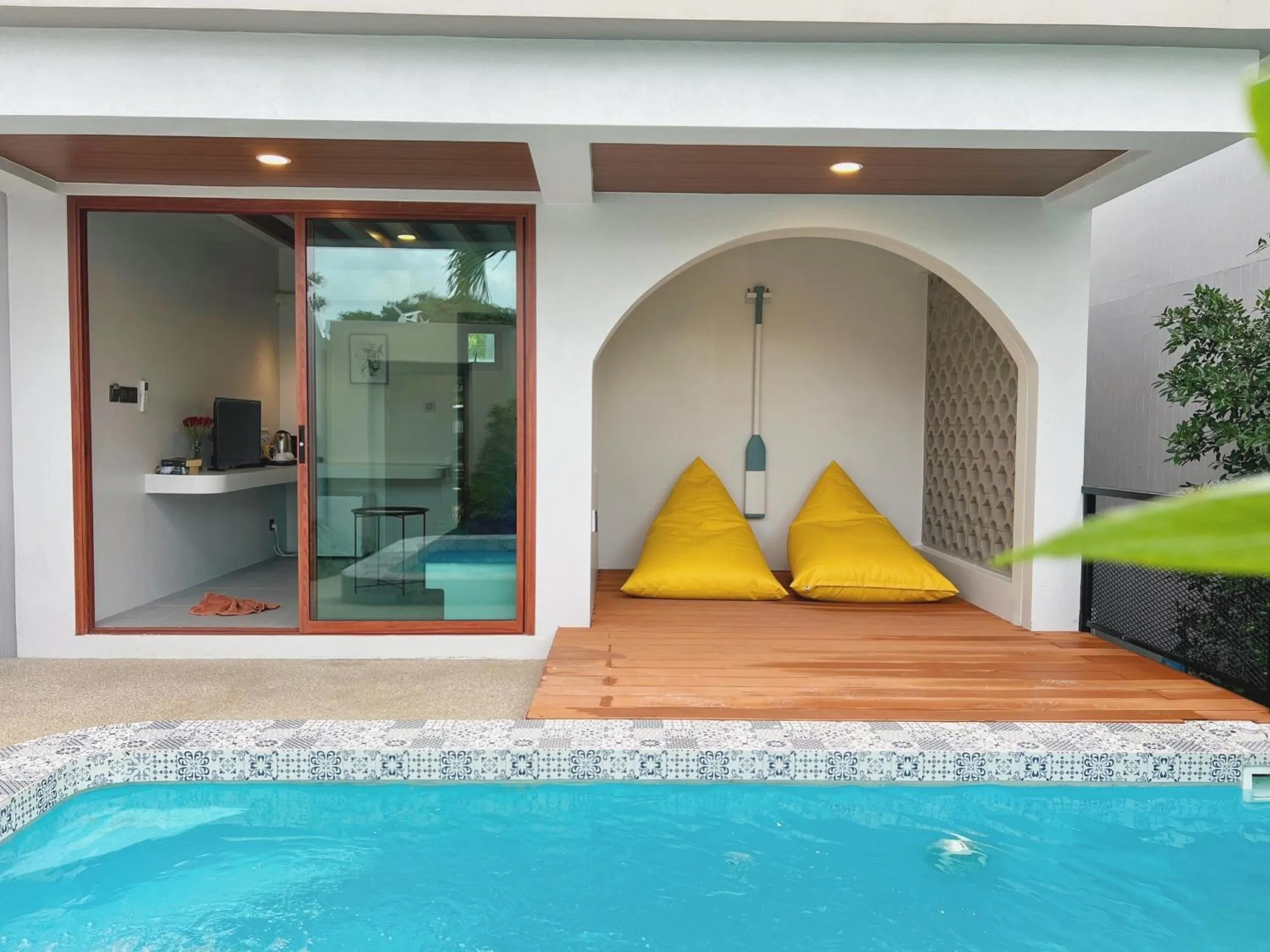 Swimming pool in Le Resort and Villas