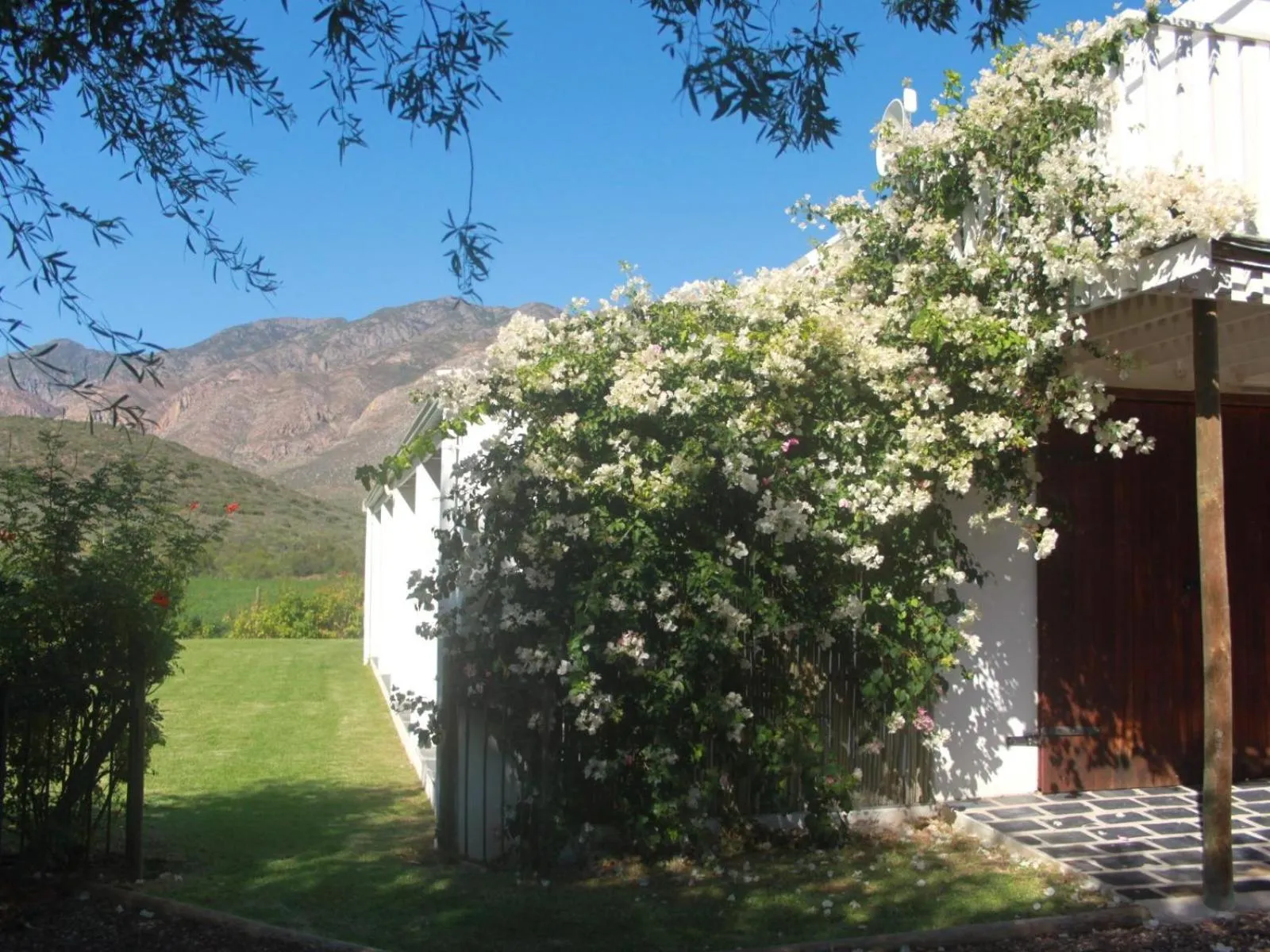 Facade/entrance in The Barn On 62 - Cottages
