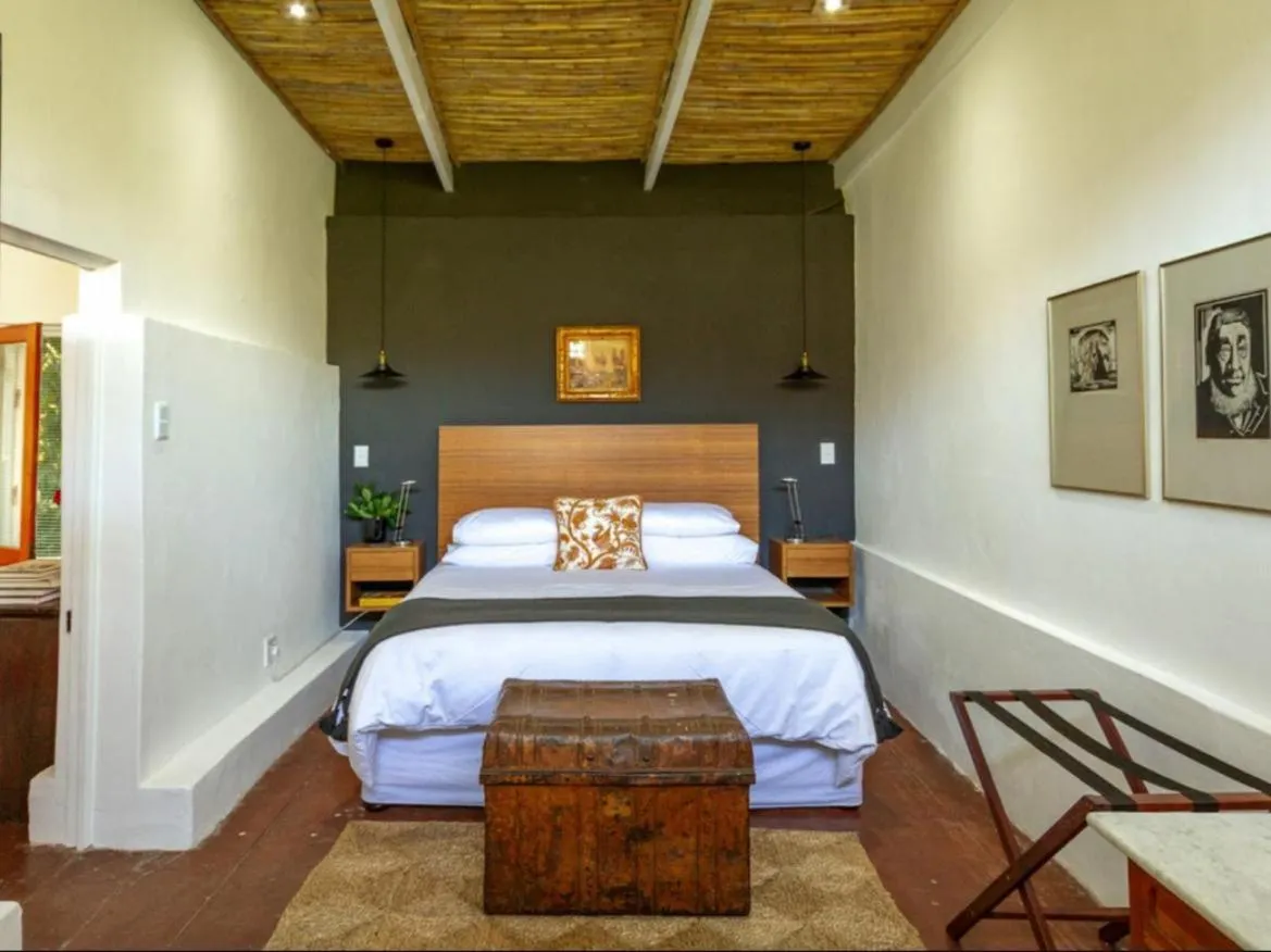 Photo of the whole room, Bed in The Barn On 62 - Cottages