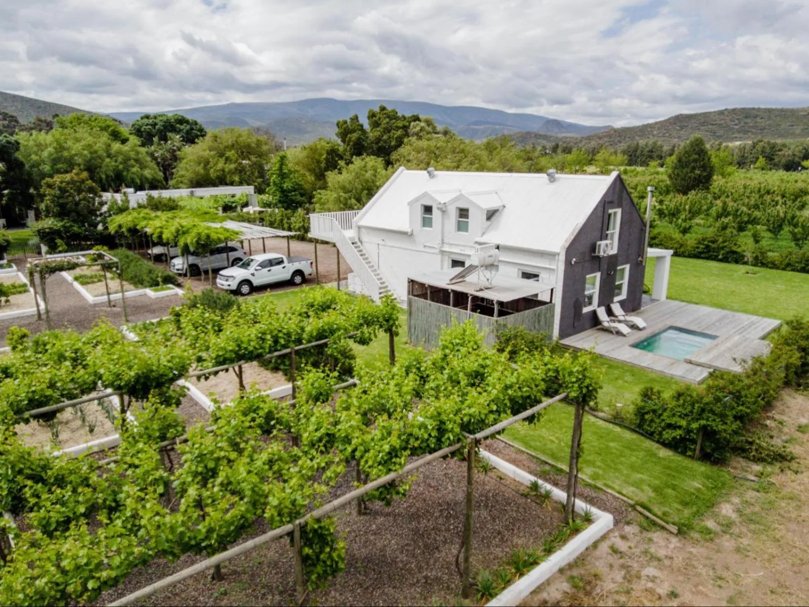 Property building in The Barn On 62 - Cottages