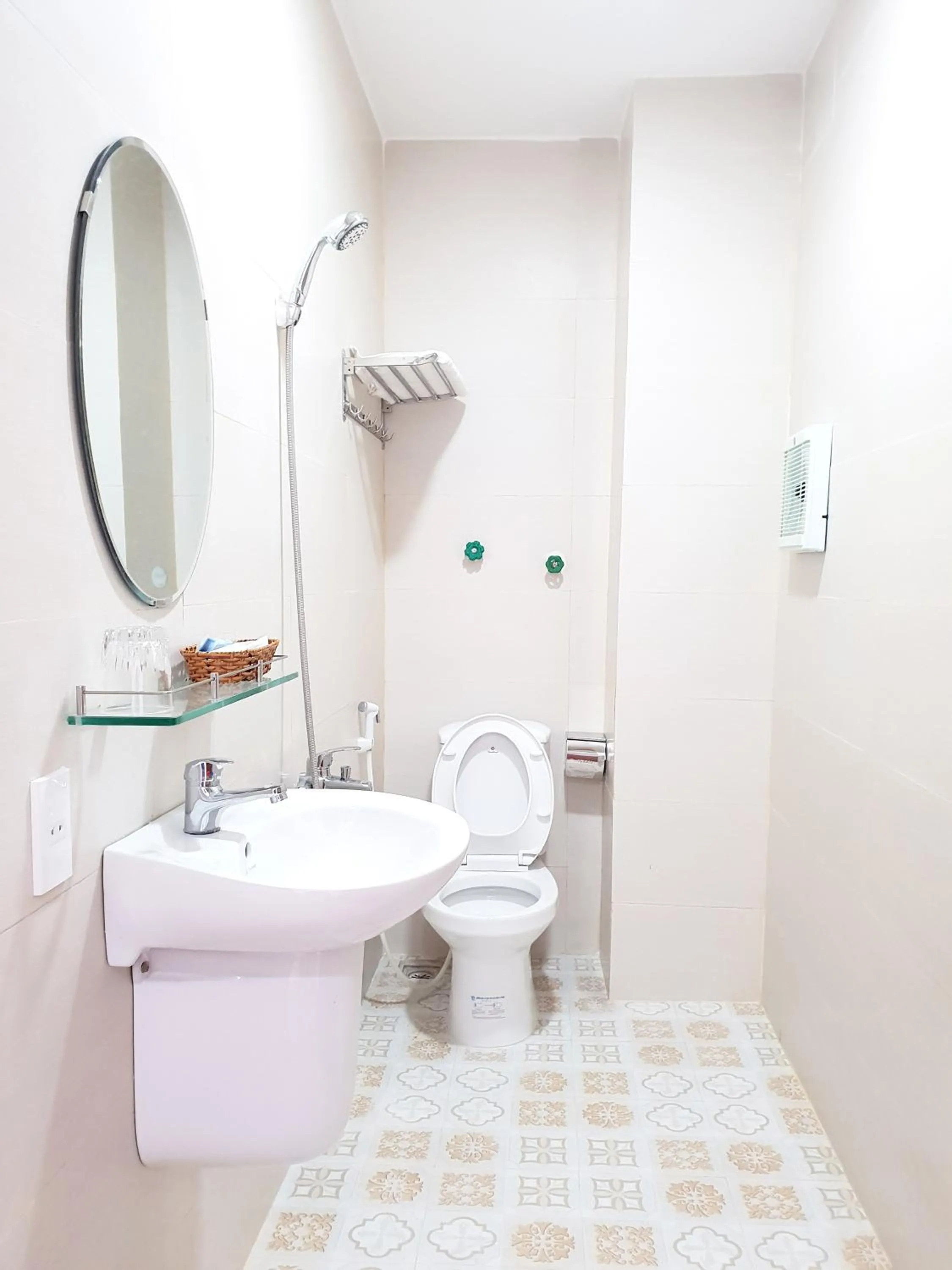 Phú tài center hotel