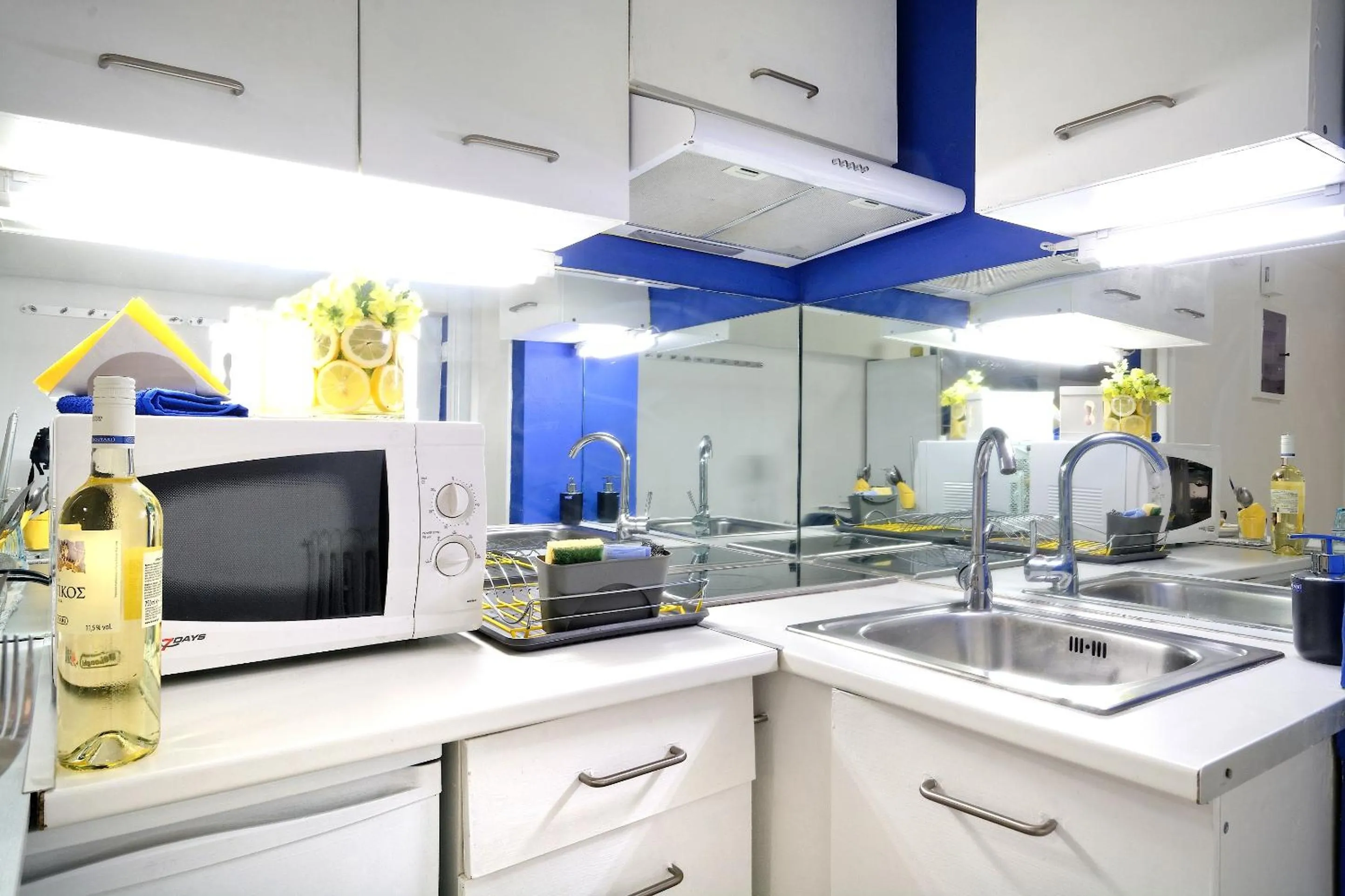 Coffee/tea facilities in Santorini Style in Athens, Greece