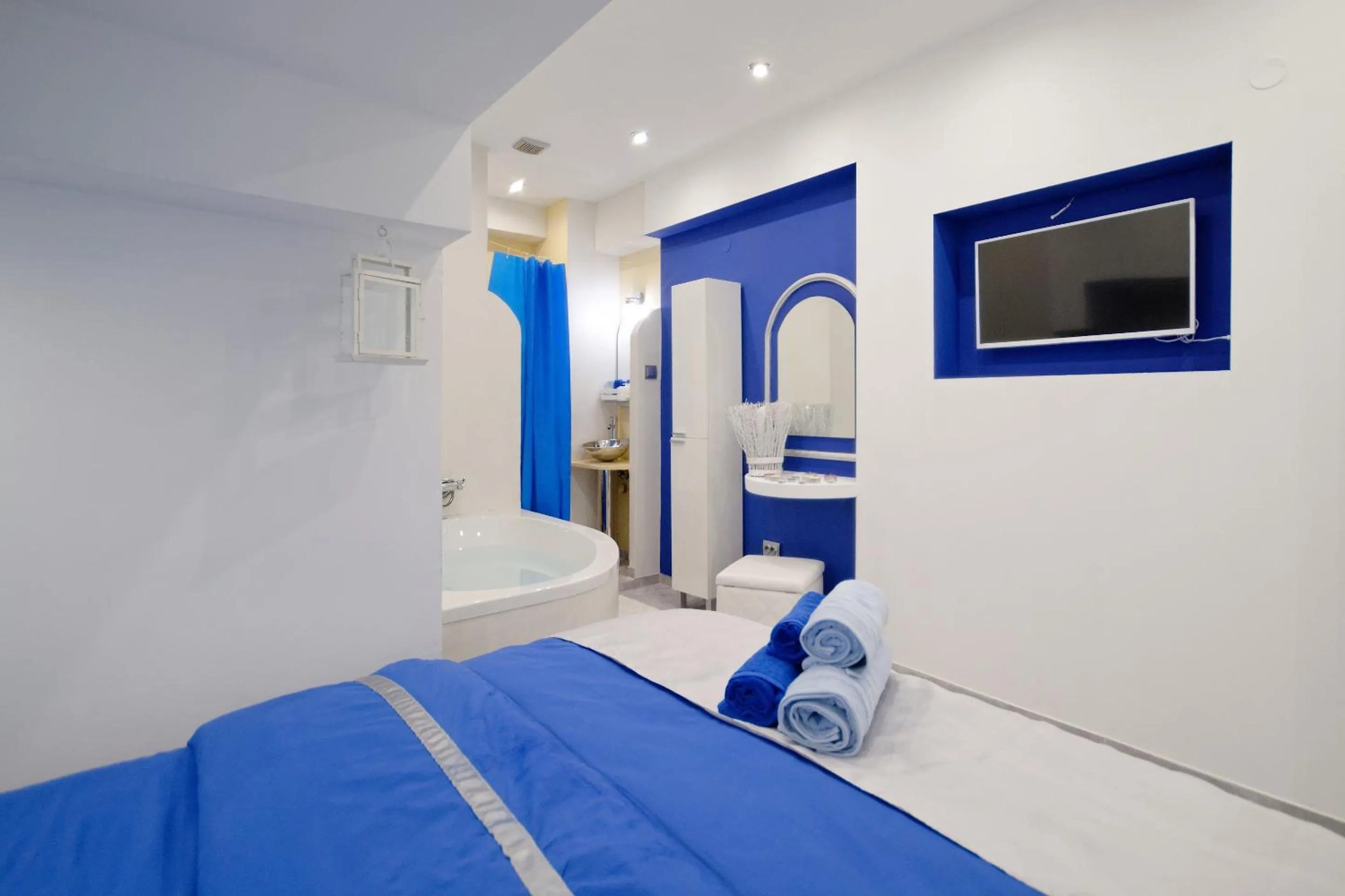Property building, Bed in Santorini Style in Athens, Greece