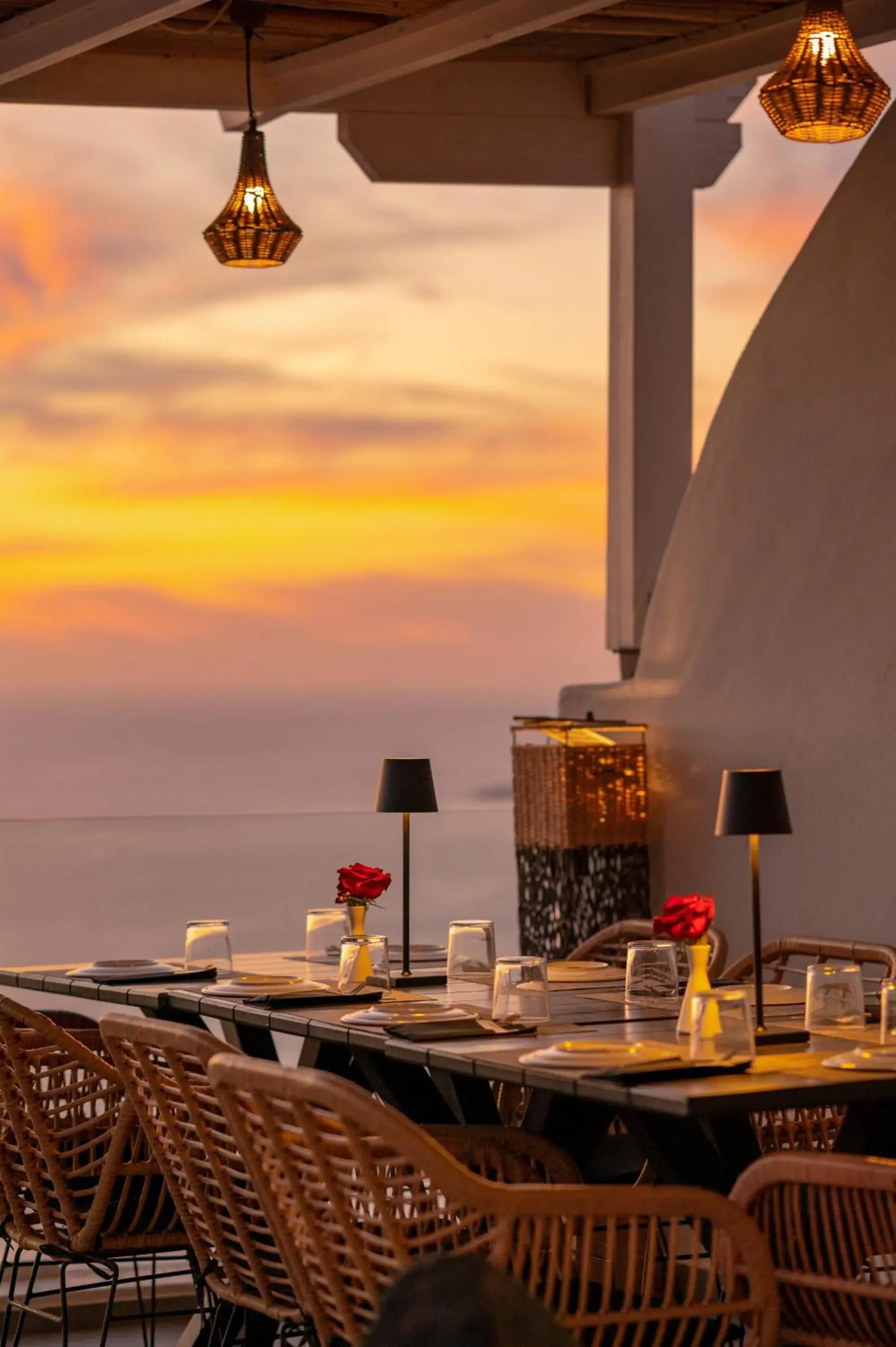 Restaurant/places to eat in Athermi Suites - Adults Only Restaurant/places to eat in Athermi Suites - Adults Only