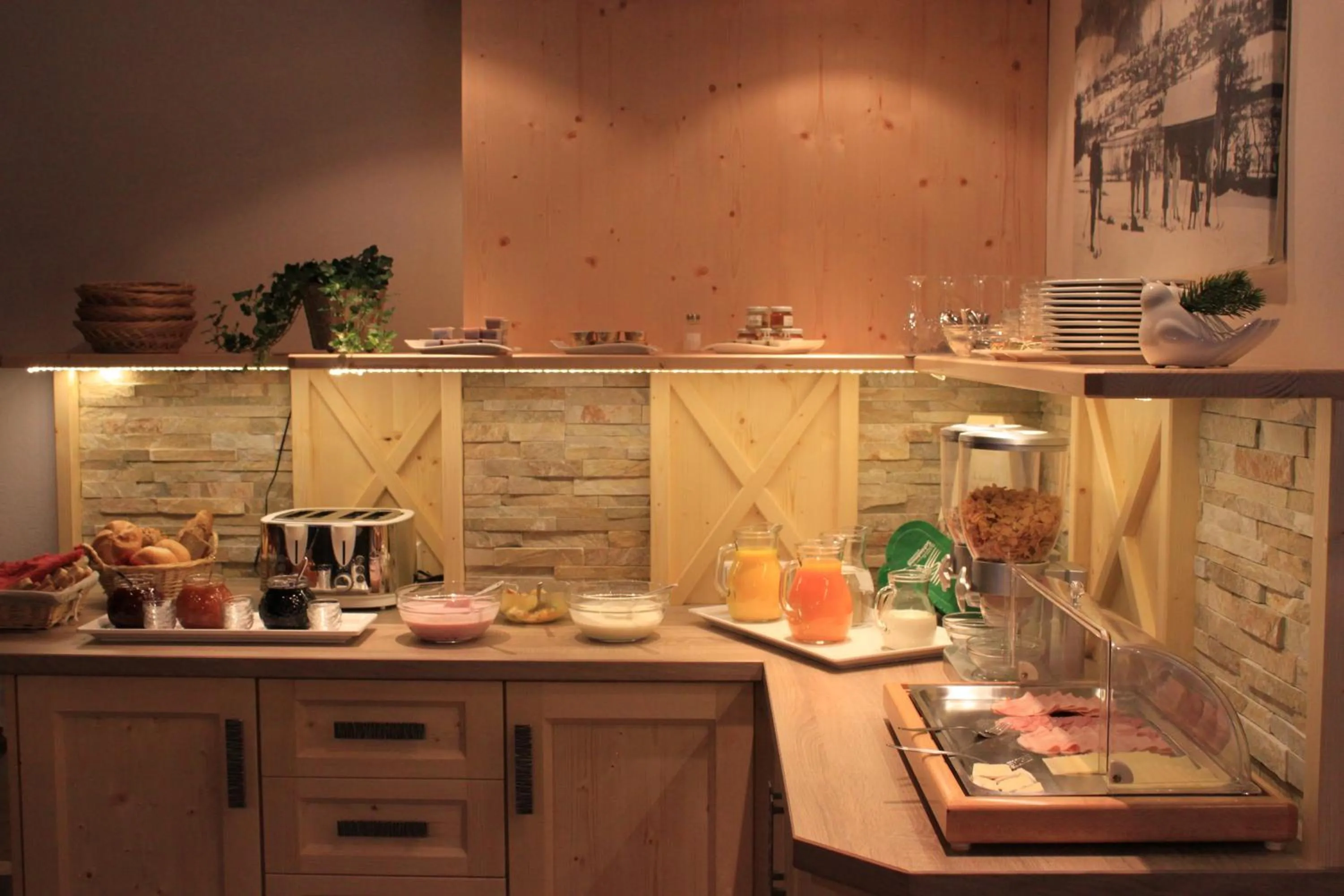 Restaurant/places to eat in Haus Alexander