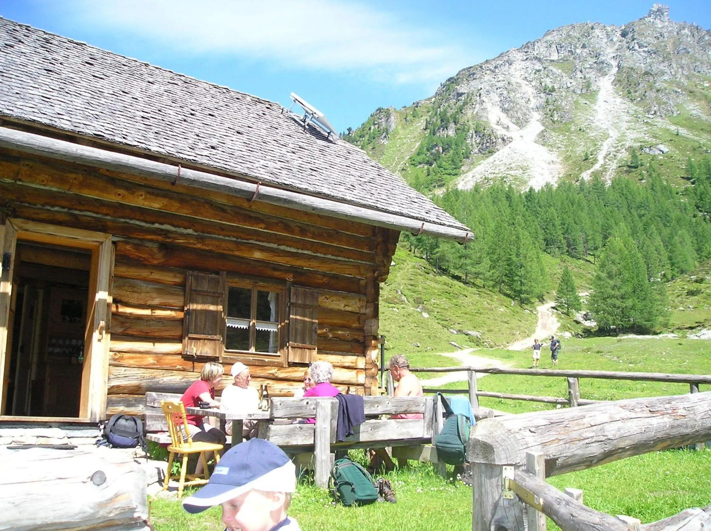 Area and facilities in Haus Alexander