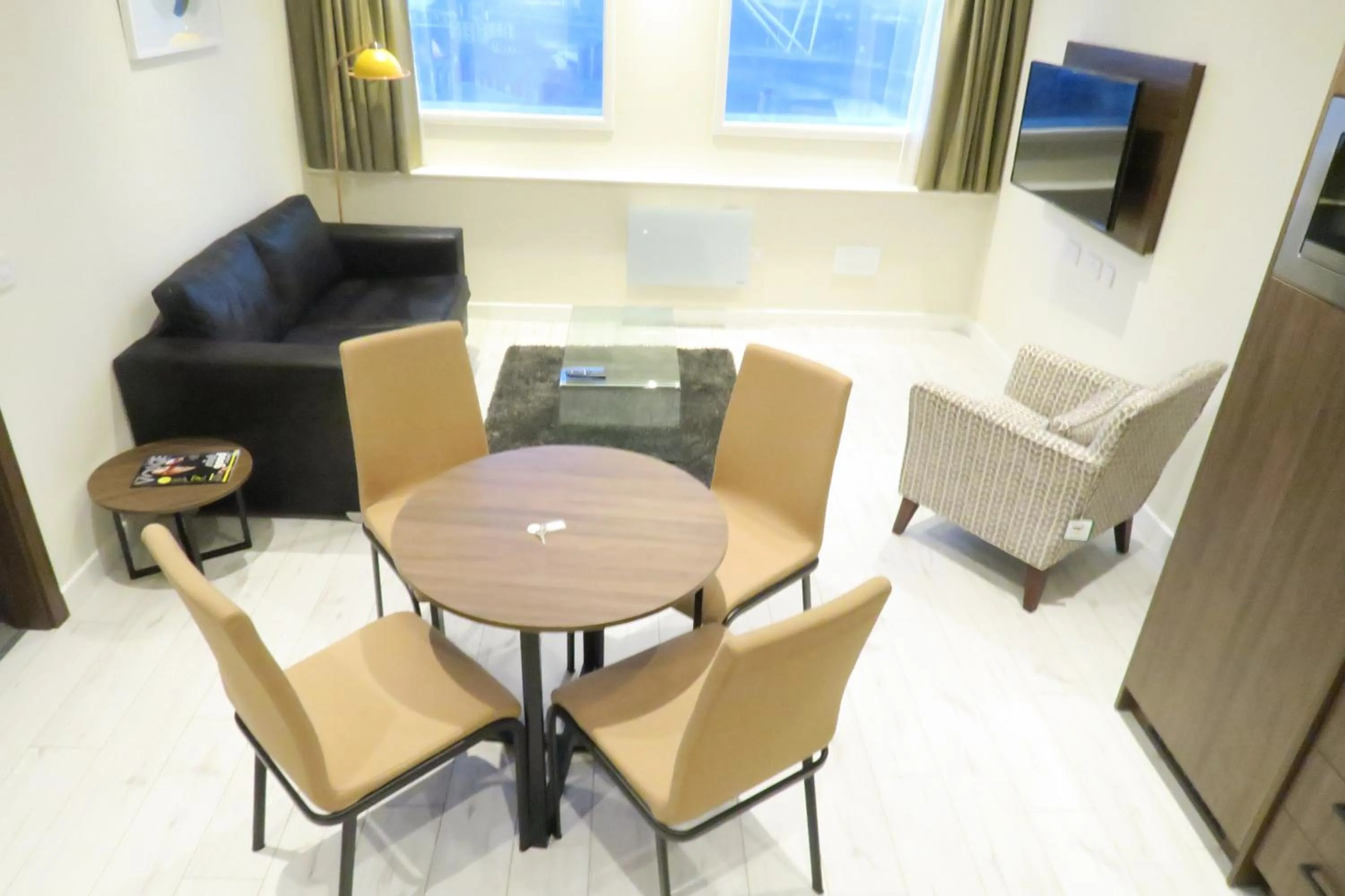 Quay Apartments Clarence House