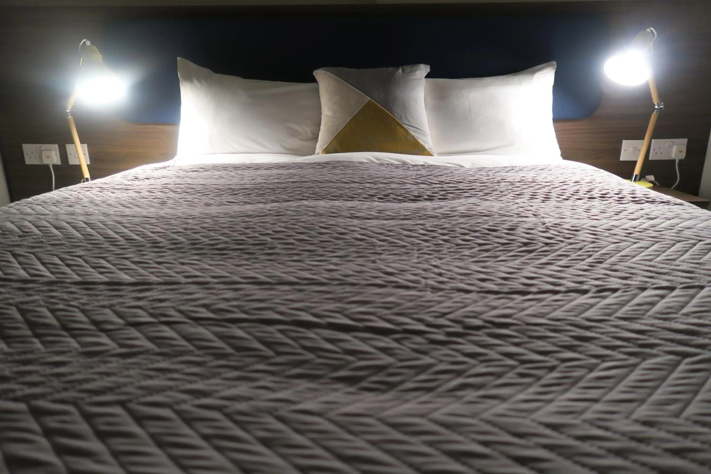 Bed in Quay Apartments Clarence House