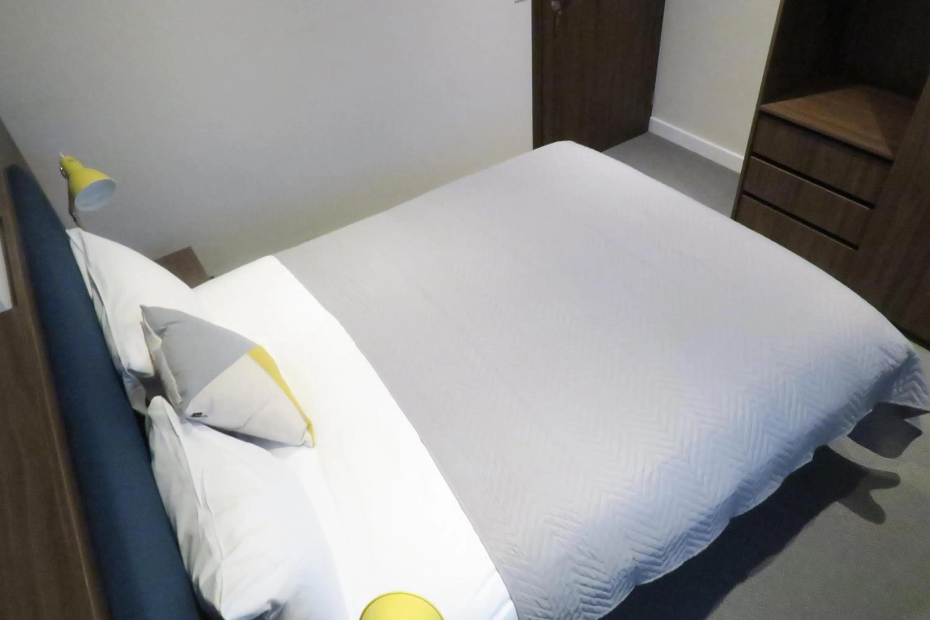 Bed in Quay Apartments Clarence House