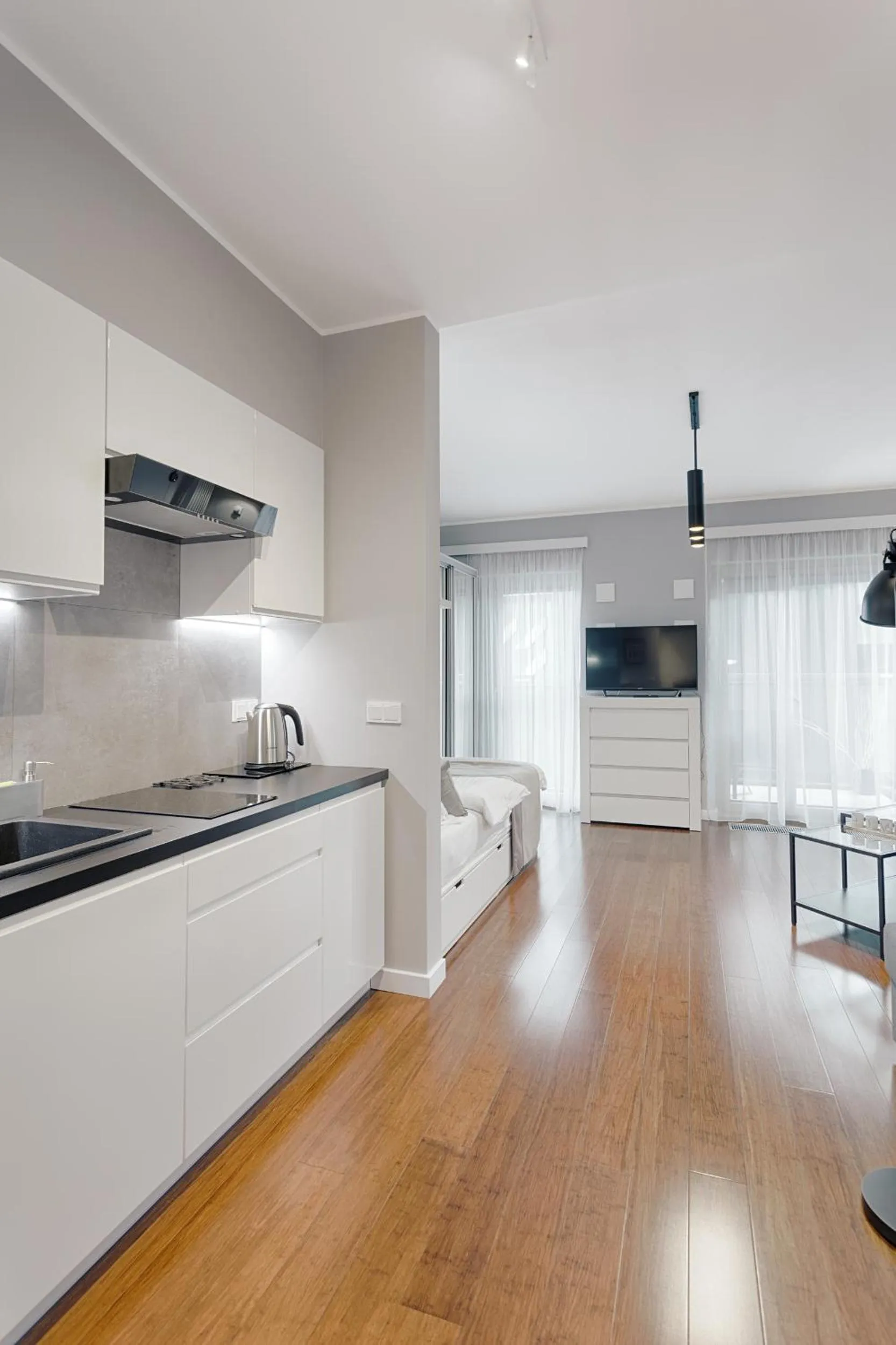 Kitchen or kitchenette in Mennica Central Apartments