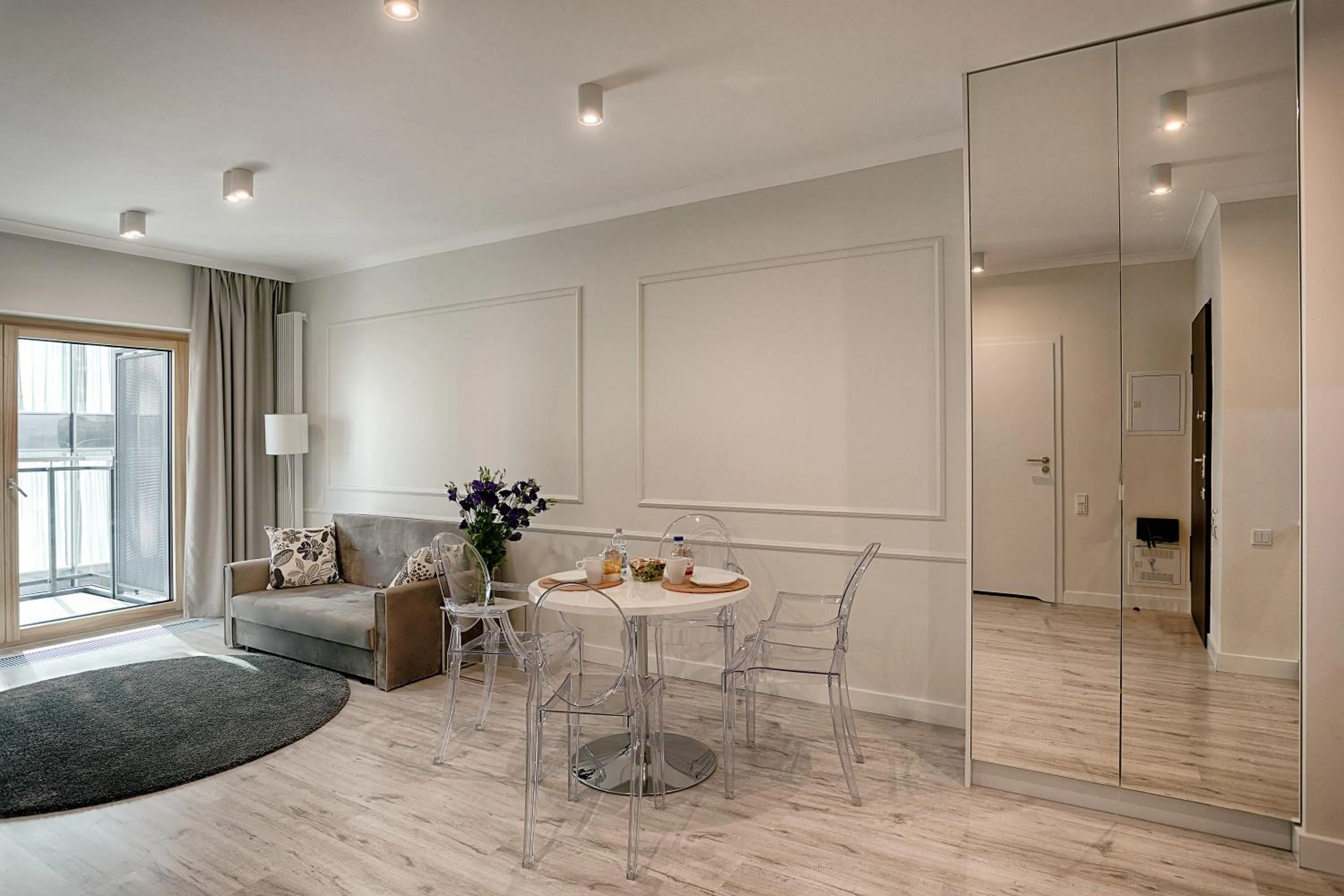 Living room in Mennica Central Apartments