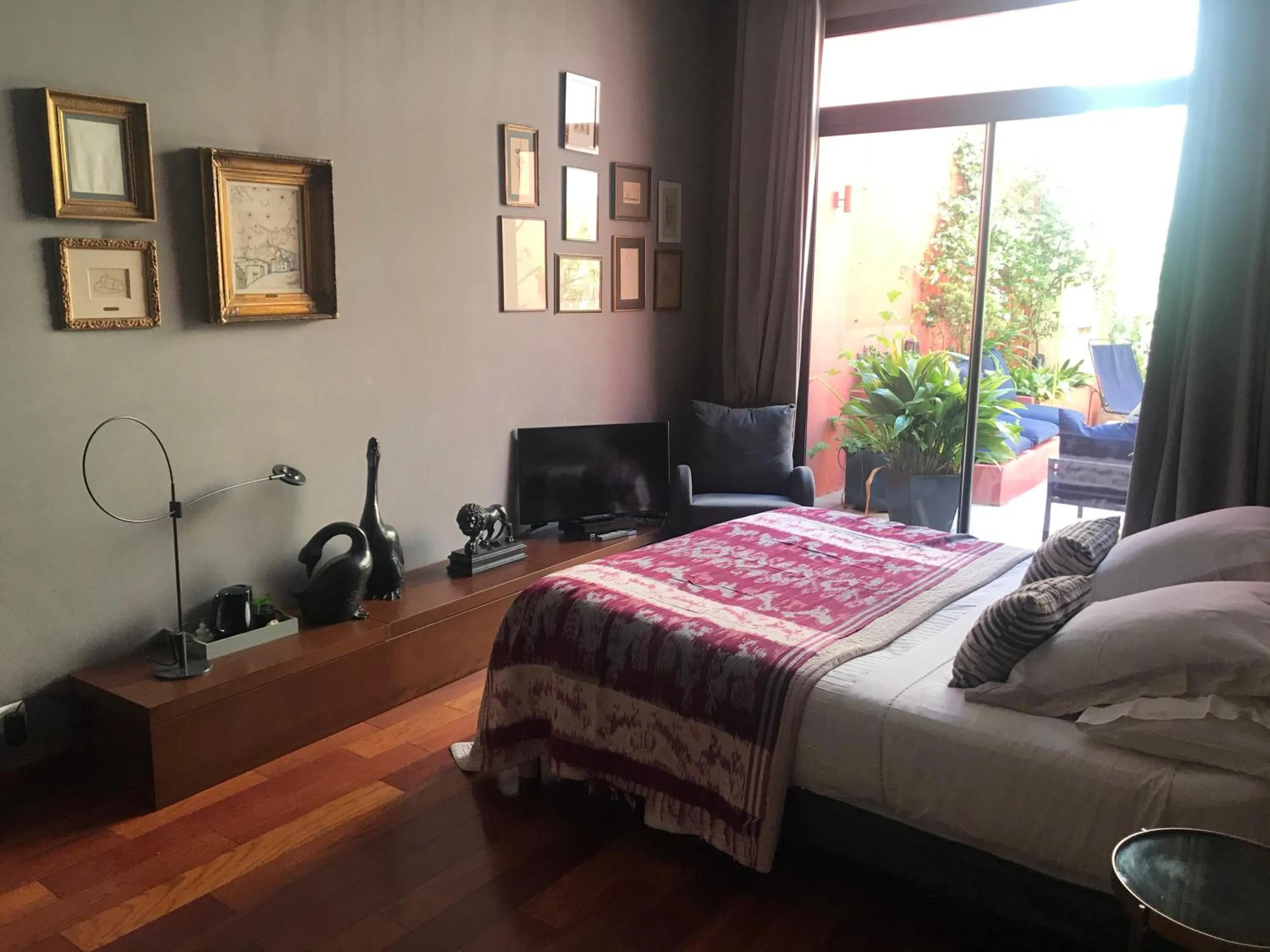 Bed in Les Chambres de l'Abbaye