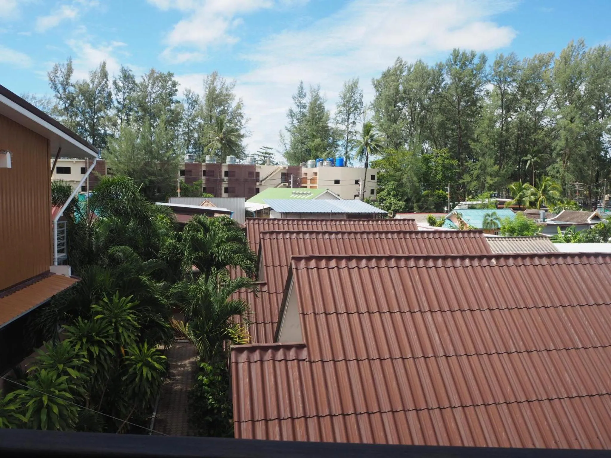 Day in Baan Rosa Bangtao Beach