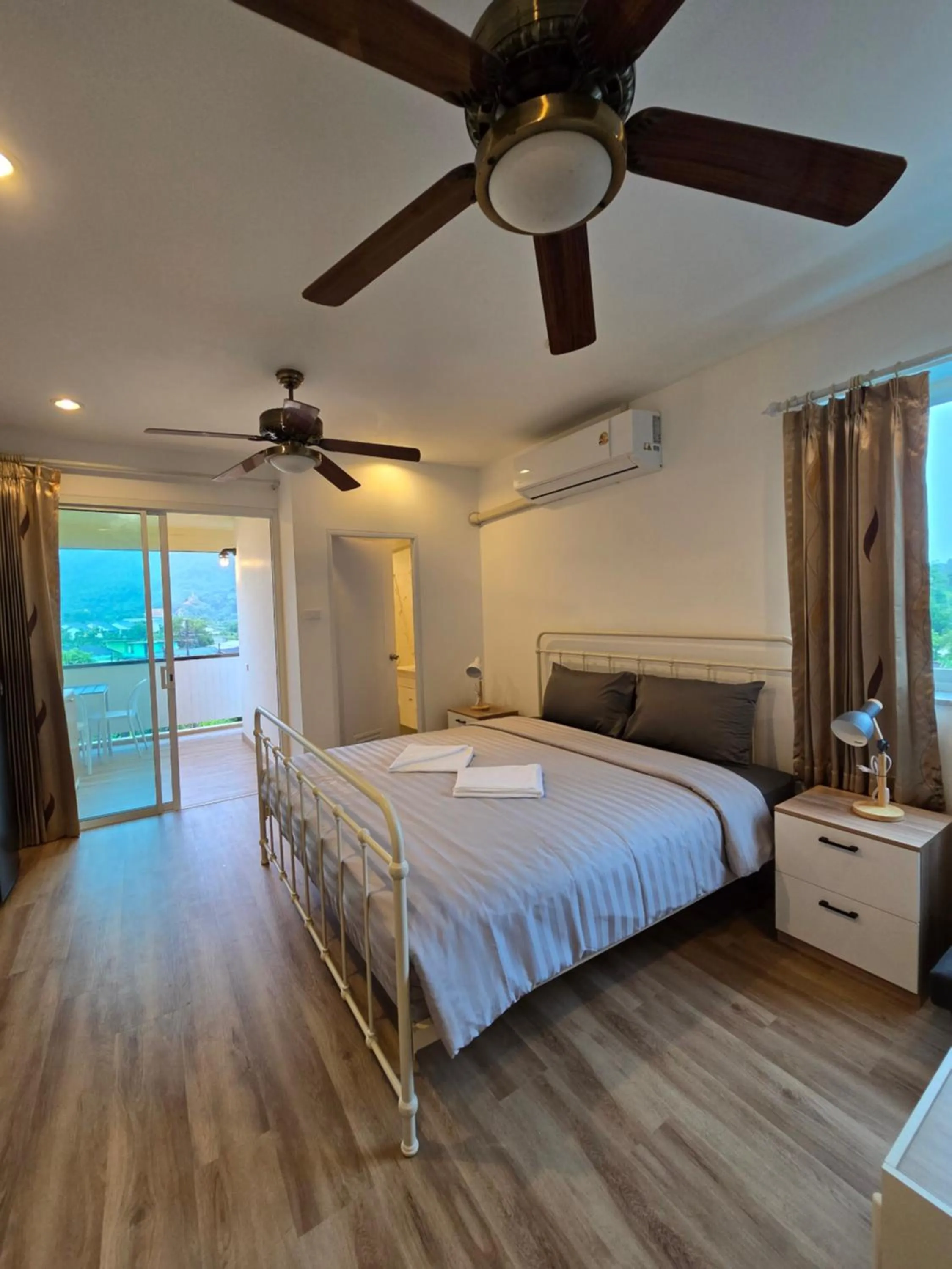 Bedroom, Bed in Baan Rosa Bangtao Beach