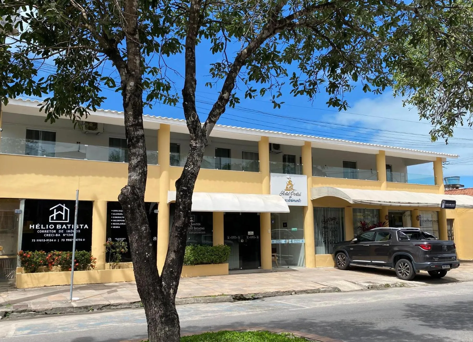 Property building in Hotel Portal do Descobrimento