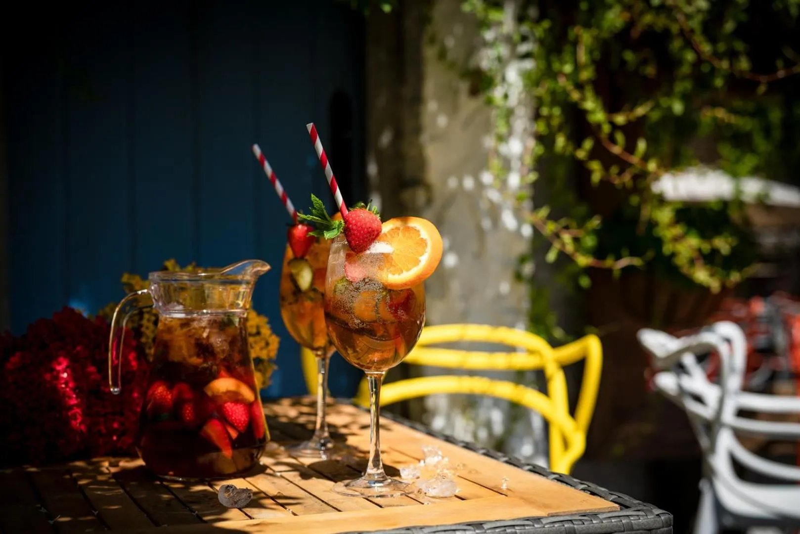 Garden in The White Swan Hotel Bar & Restaurant