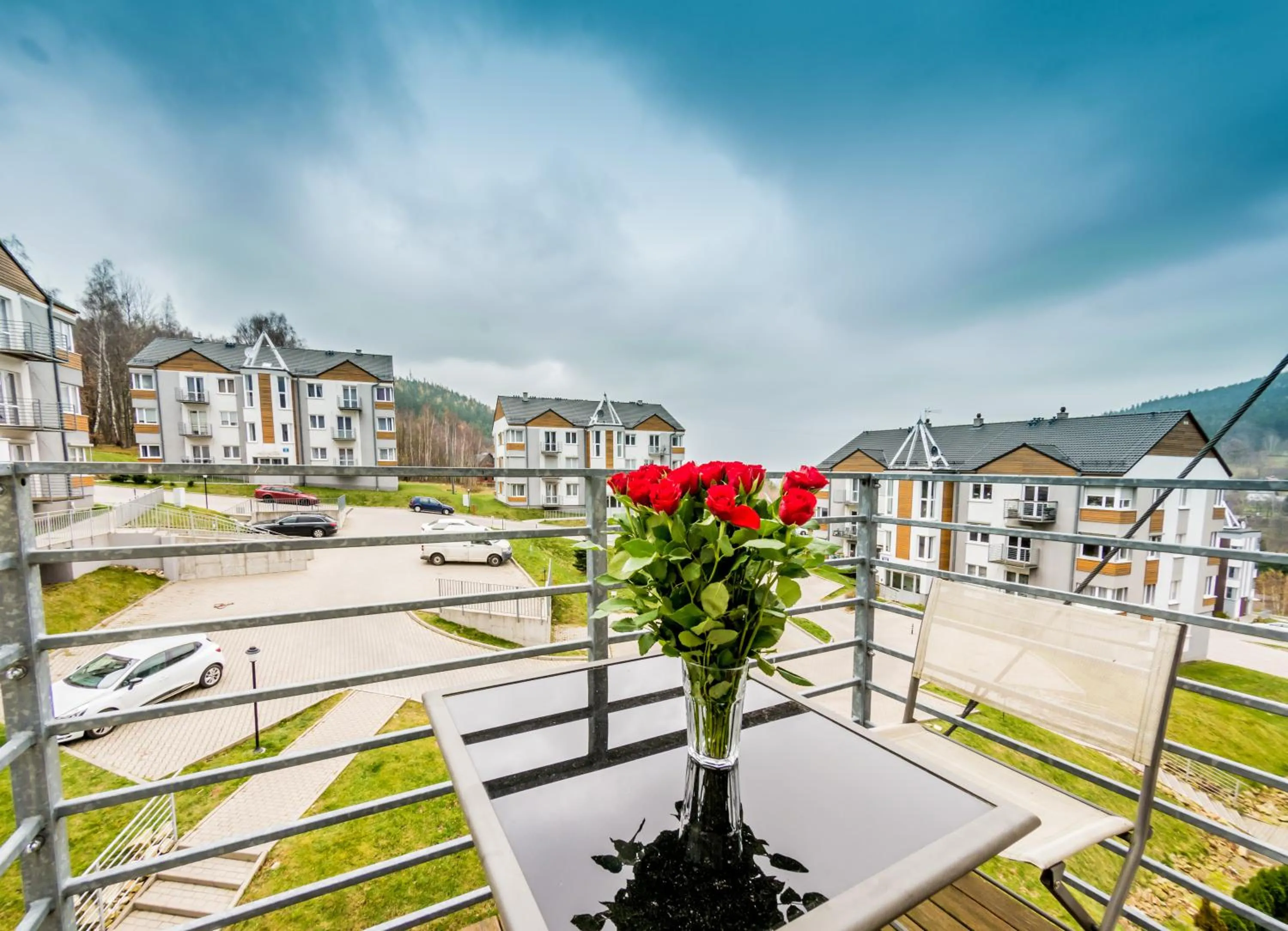 Property building in Apartamenty Izerskie - ul. Cicha 13D-E