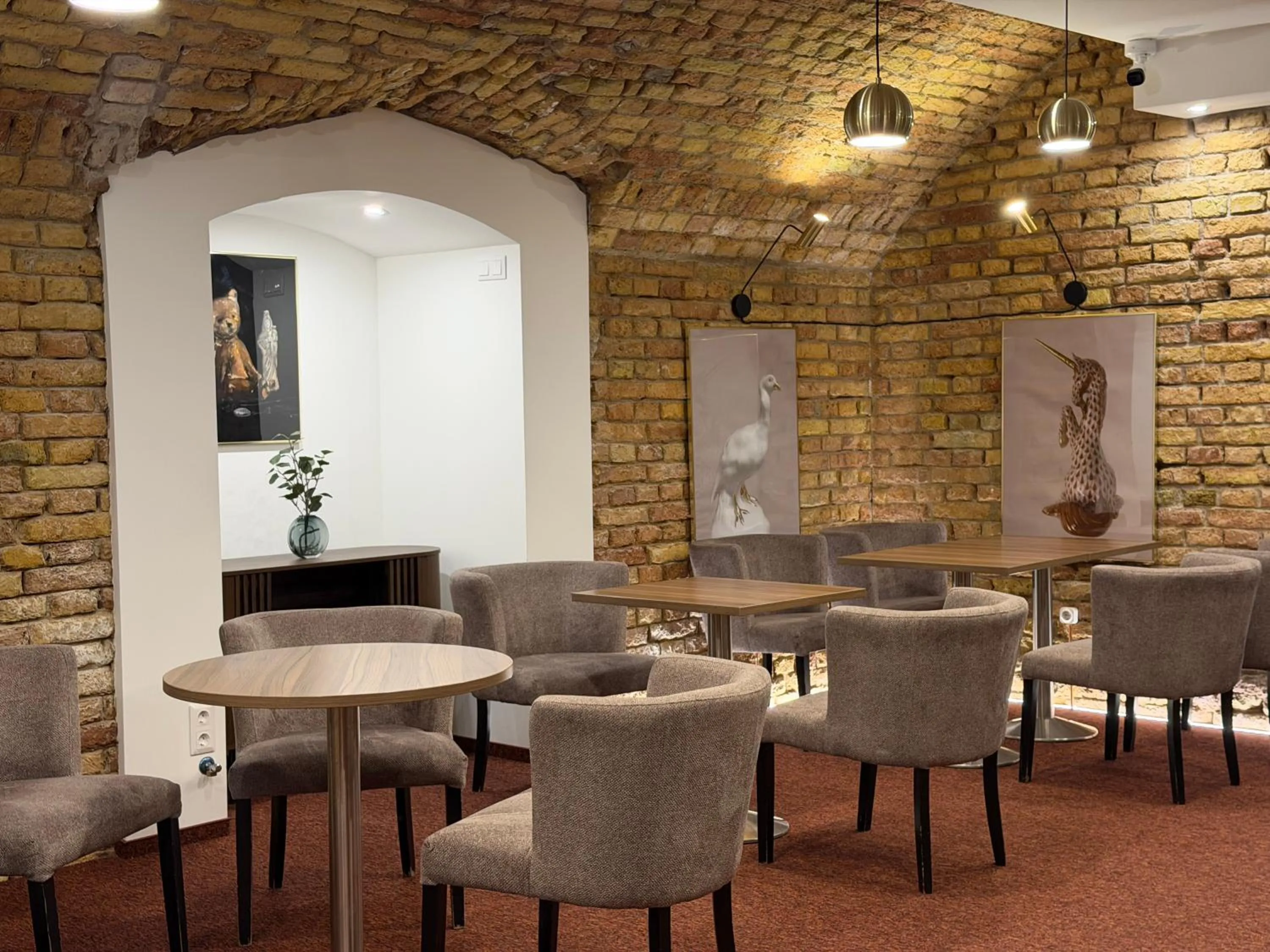 Seating area in Hotel Memories Budapest