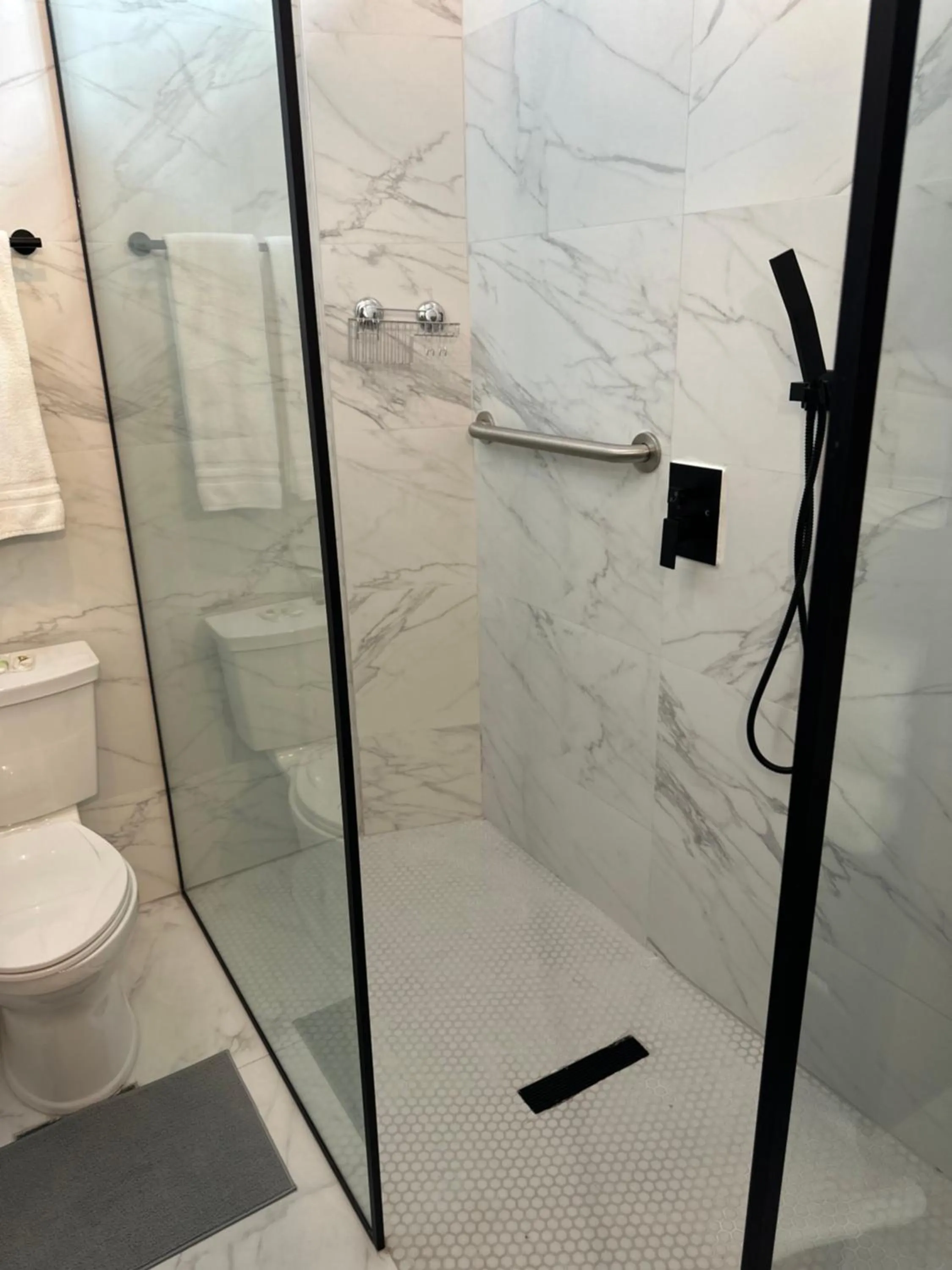 Shower in 352 Guest House Hotel Boutique