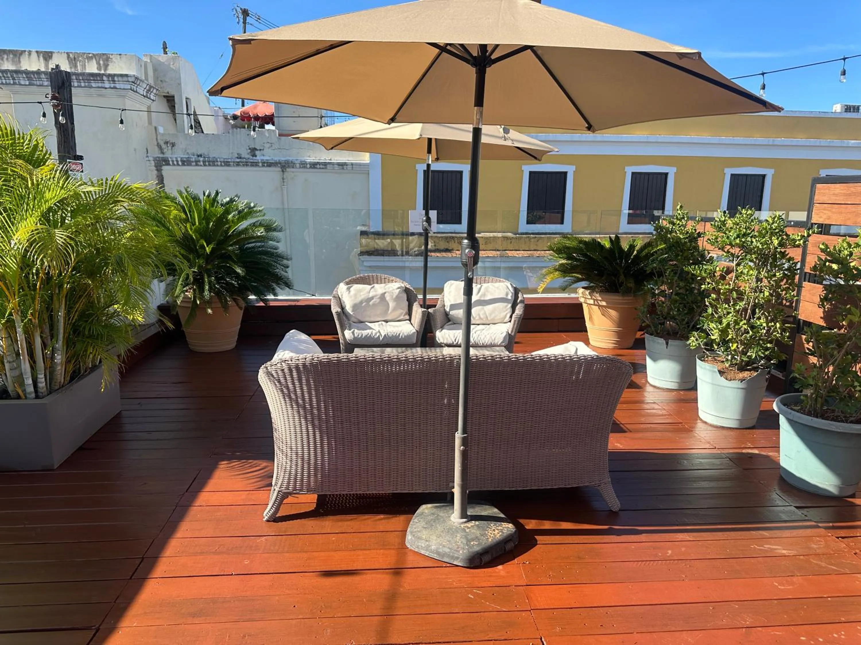 Balcony/Terrace in 352 Guest House Hotel Boutique