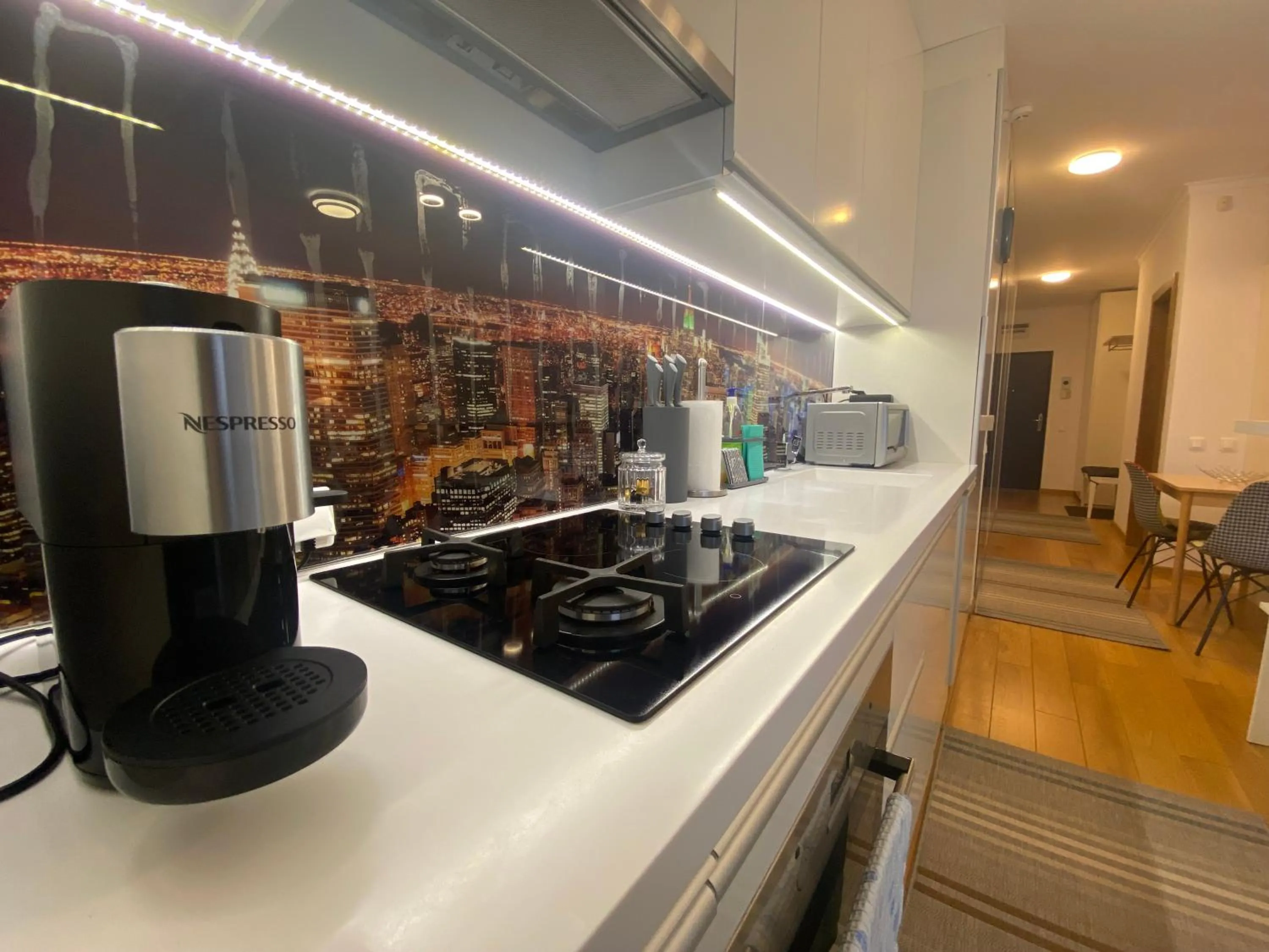 Coffee/tea facilities in Top Level Residence