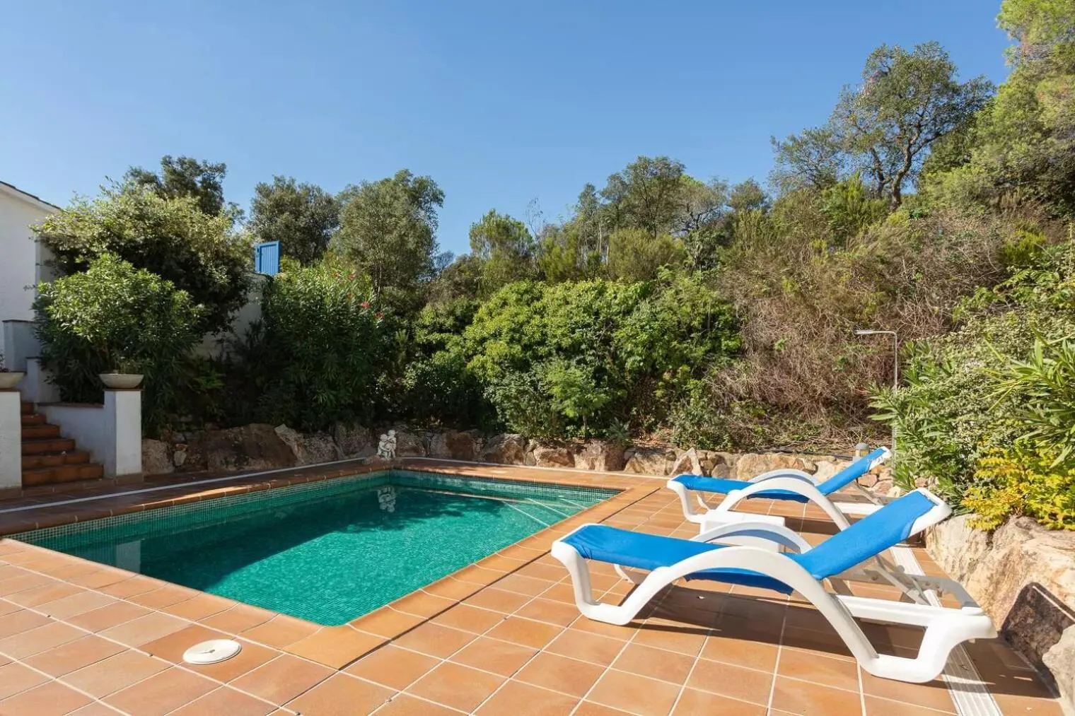 Swimming pool in Sea près des Golfs