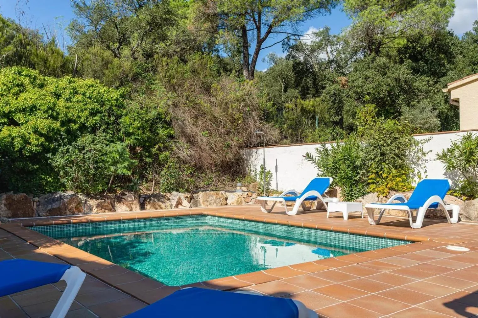 Swimming pool in Sea près des Golfs