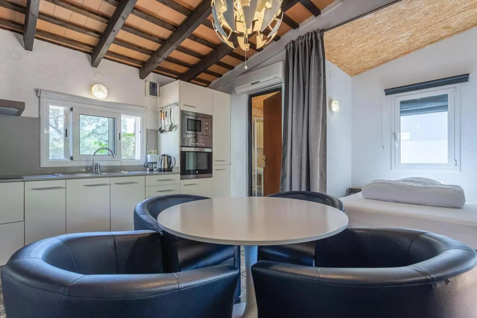 Dining area in Sea près des Golfs
