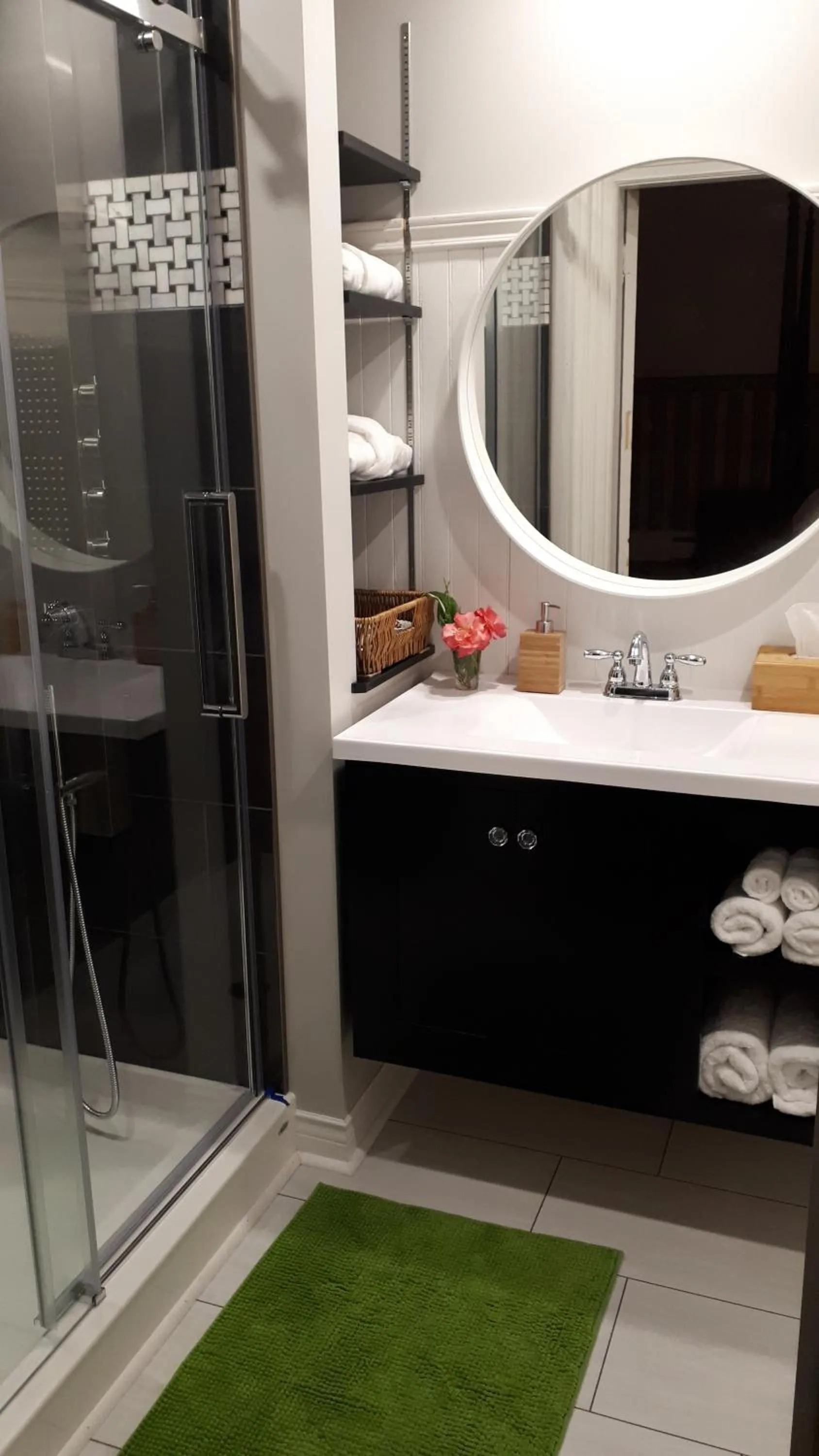 Bathroom in Hillside Landing B&B