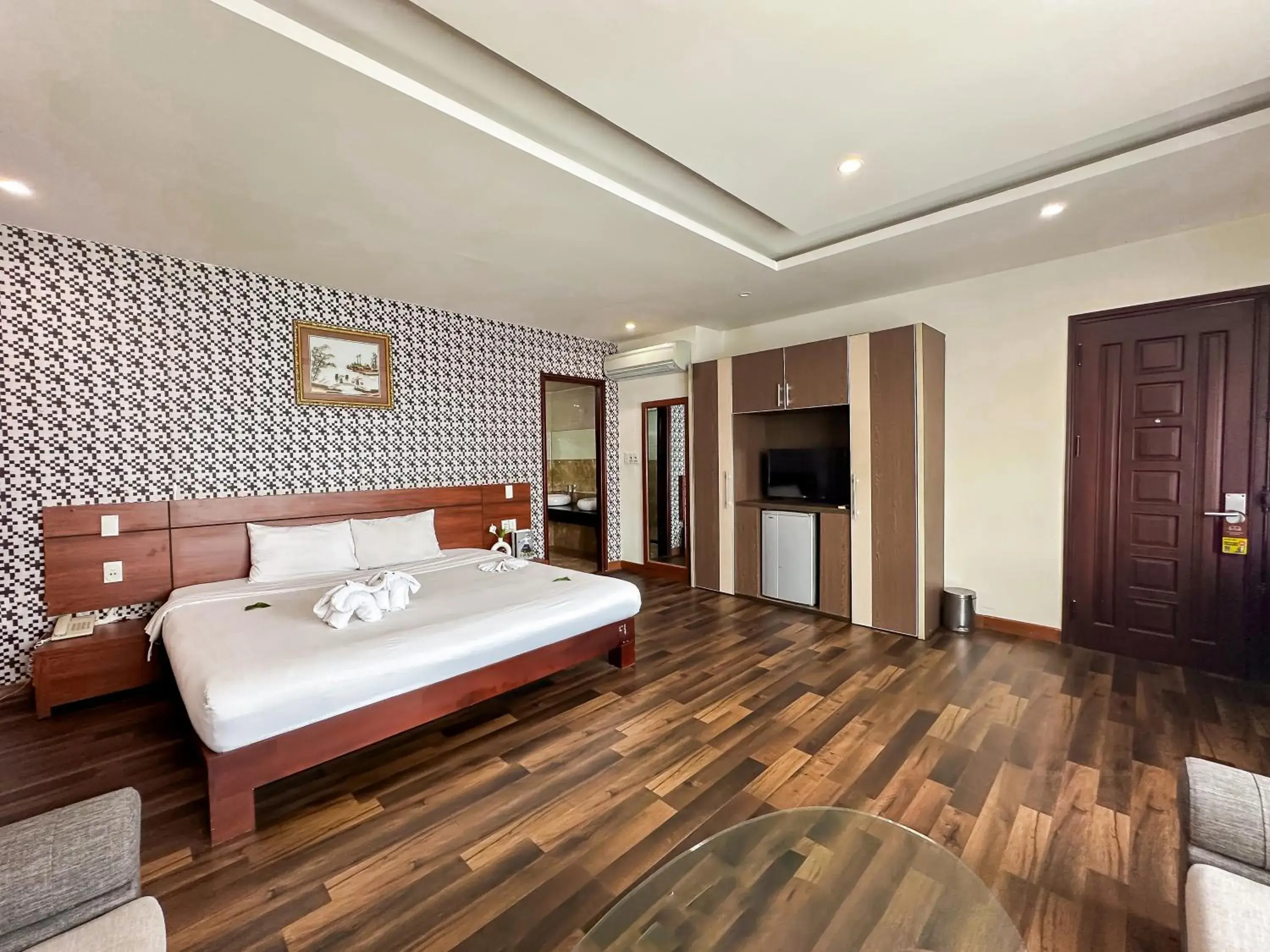 Suite with City View in Quoc Cuong Center Da Nang Hotel by Haviland Suite with City View in Quoc Cuong Center Da Nang Hotel by Haviland