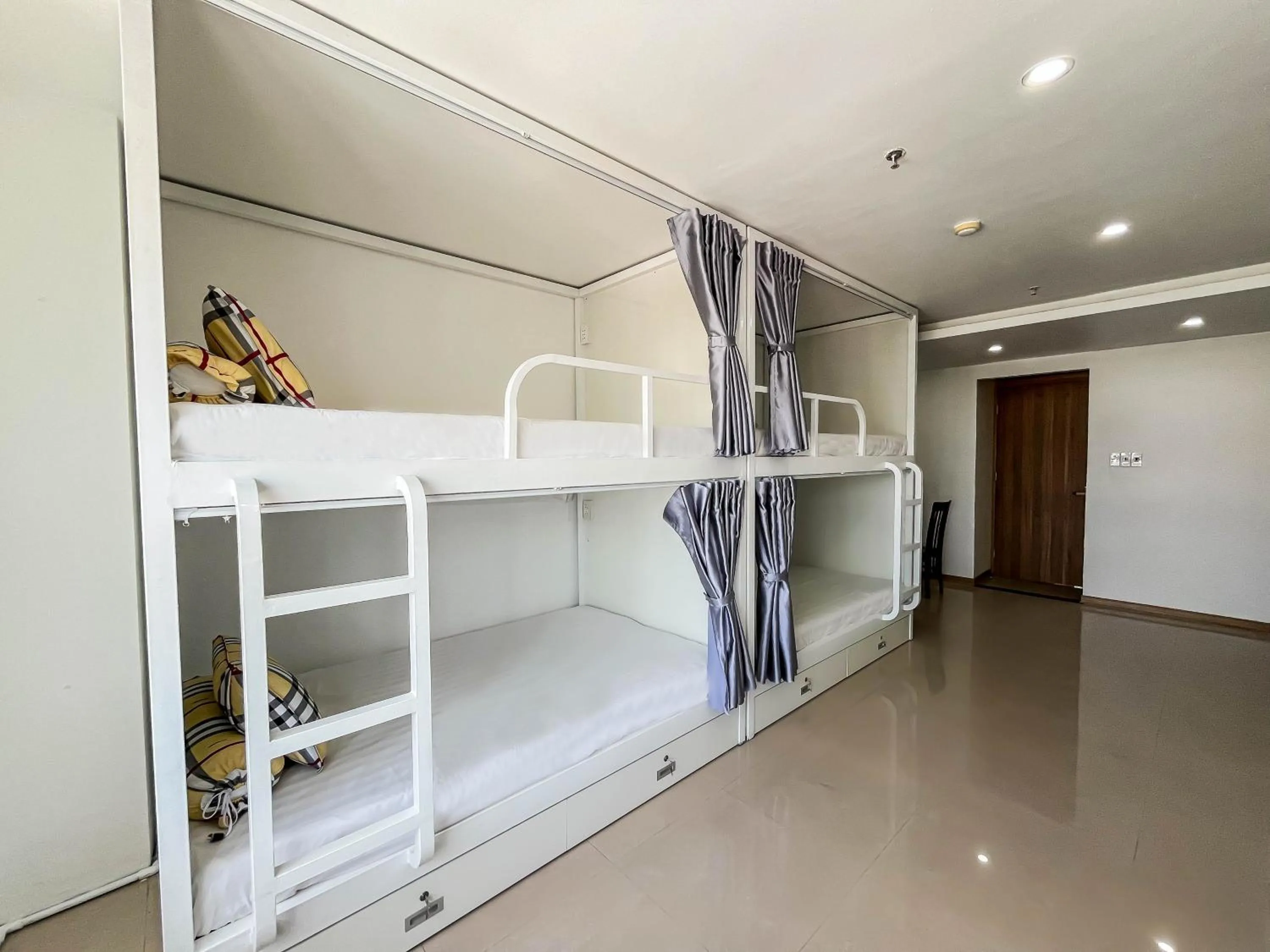 bunk bed in Quoc Cuong Center Da Nang Hotel by Haviland