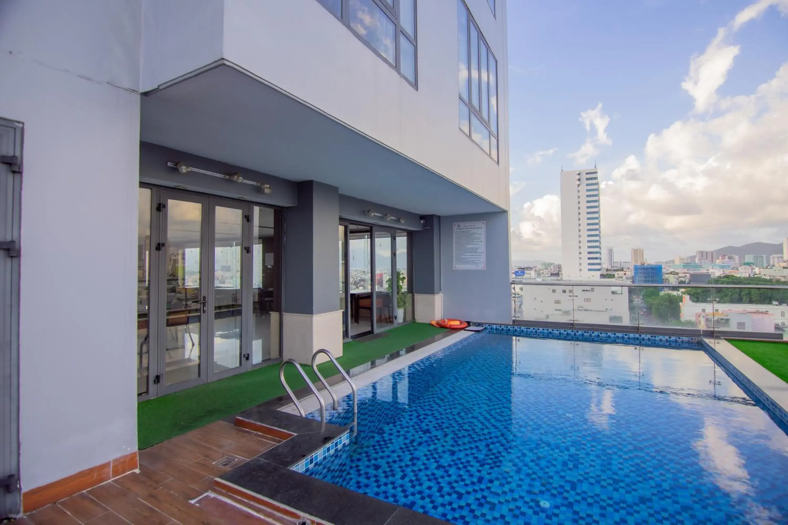 Property building in Quoc Cuong Center Da Nang Hotel by Haviland Property building in Quoc Cuong Center Da Nang Hotel by Haviland