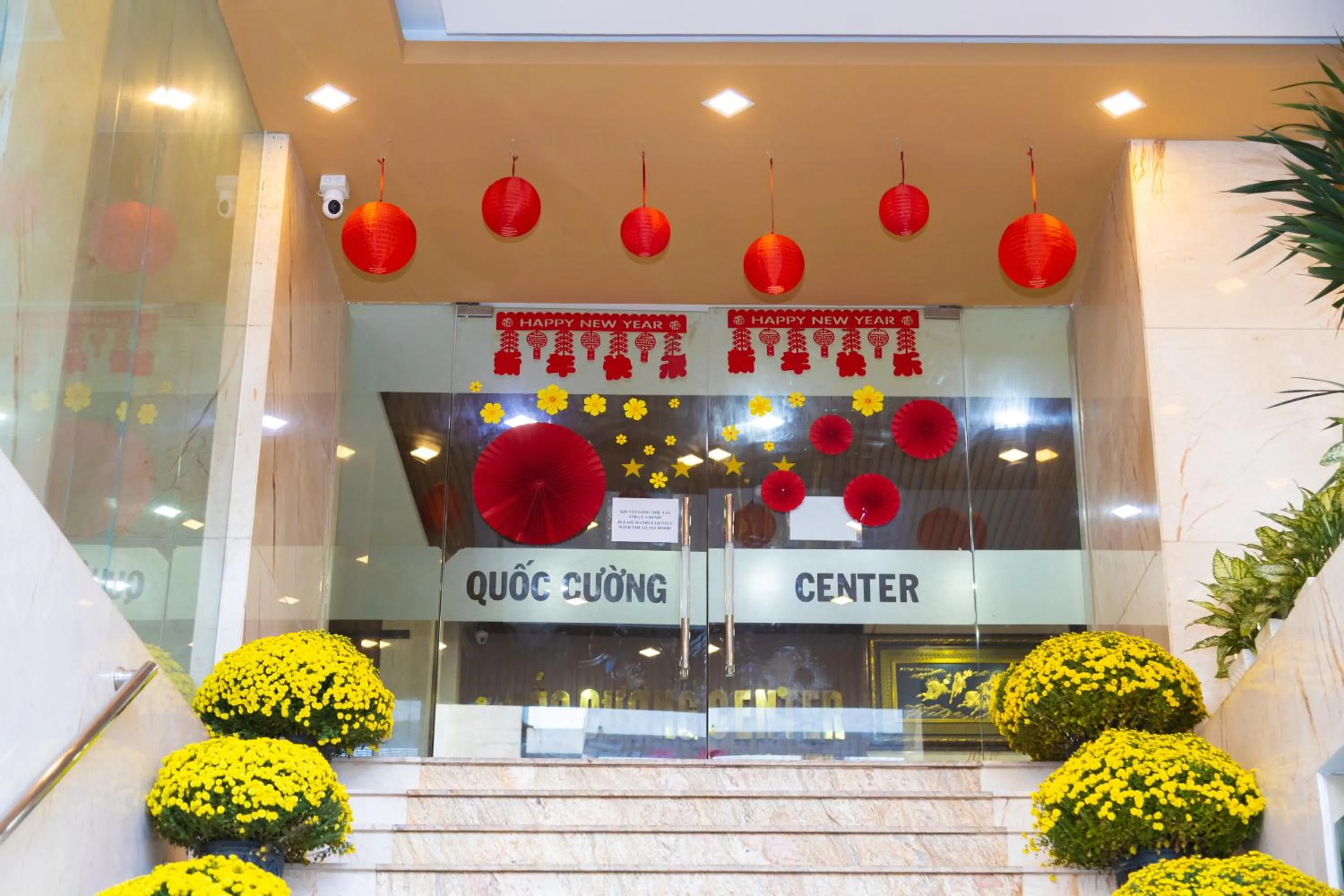 Communal lounge/ TV room in Quoc Cuong Center Da Nang Hotel by Haviland