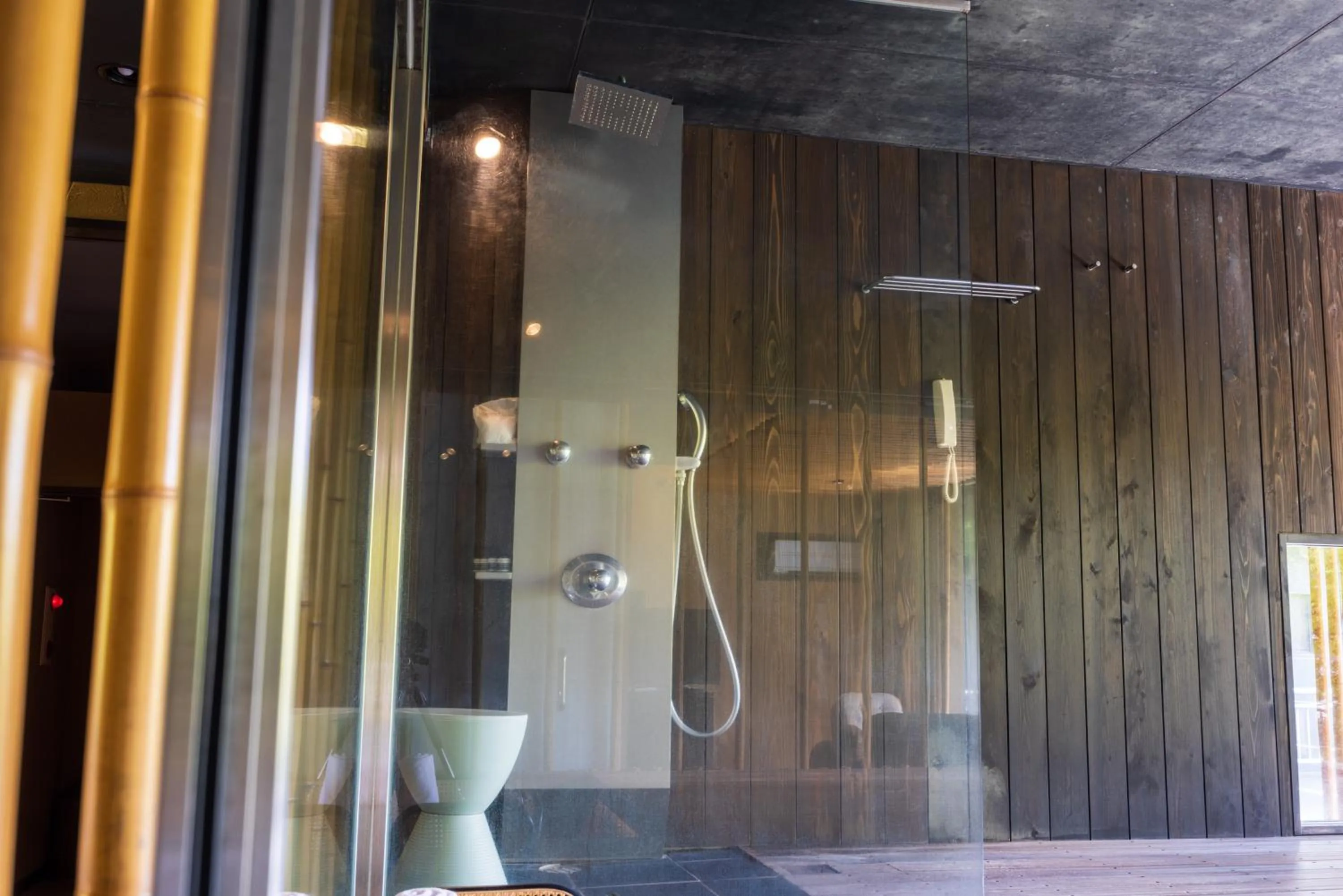 Shower in Kinnotake Sengokuhara(Adult Only)