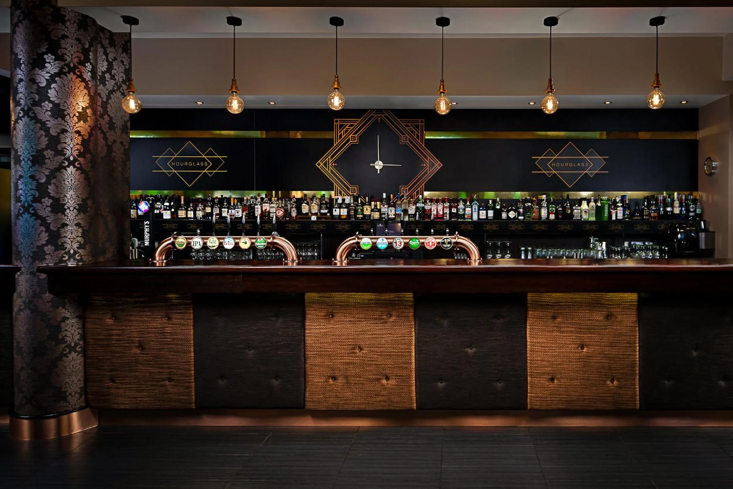 Lounge or bar in Carlton Hotel Blanchardstown