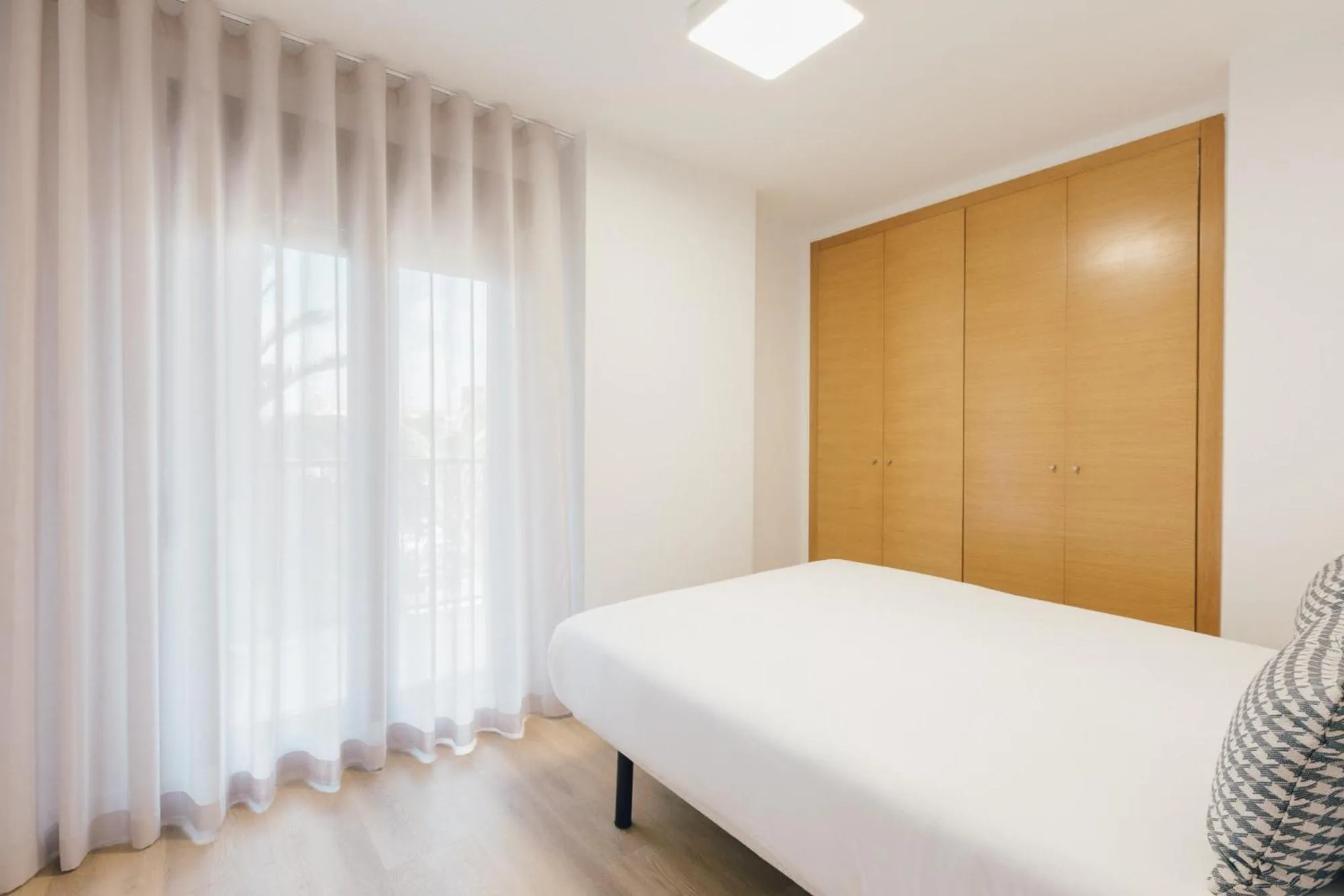 Bedroom, Bed in Pio XII Apartments Valencia