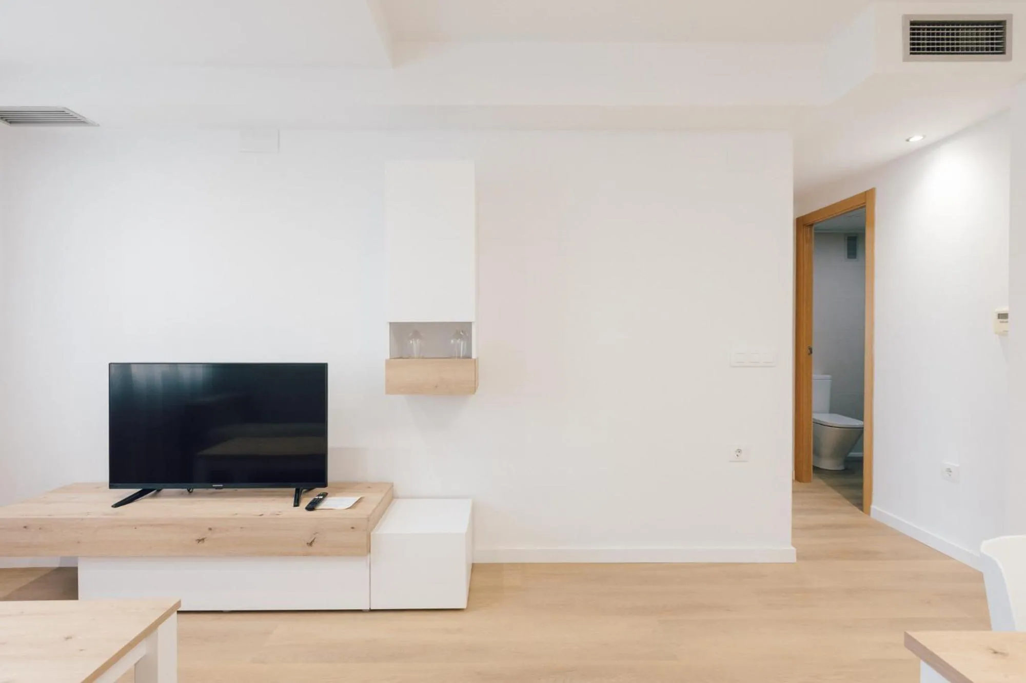 TV and multimedia in Pio XII Apartments Valencia